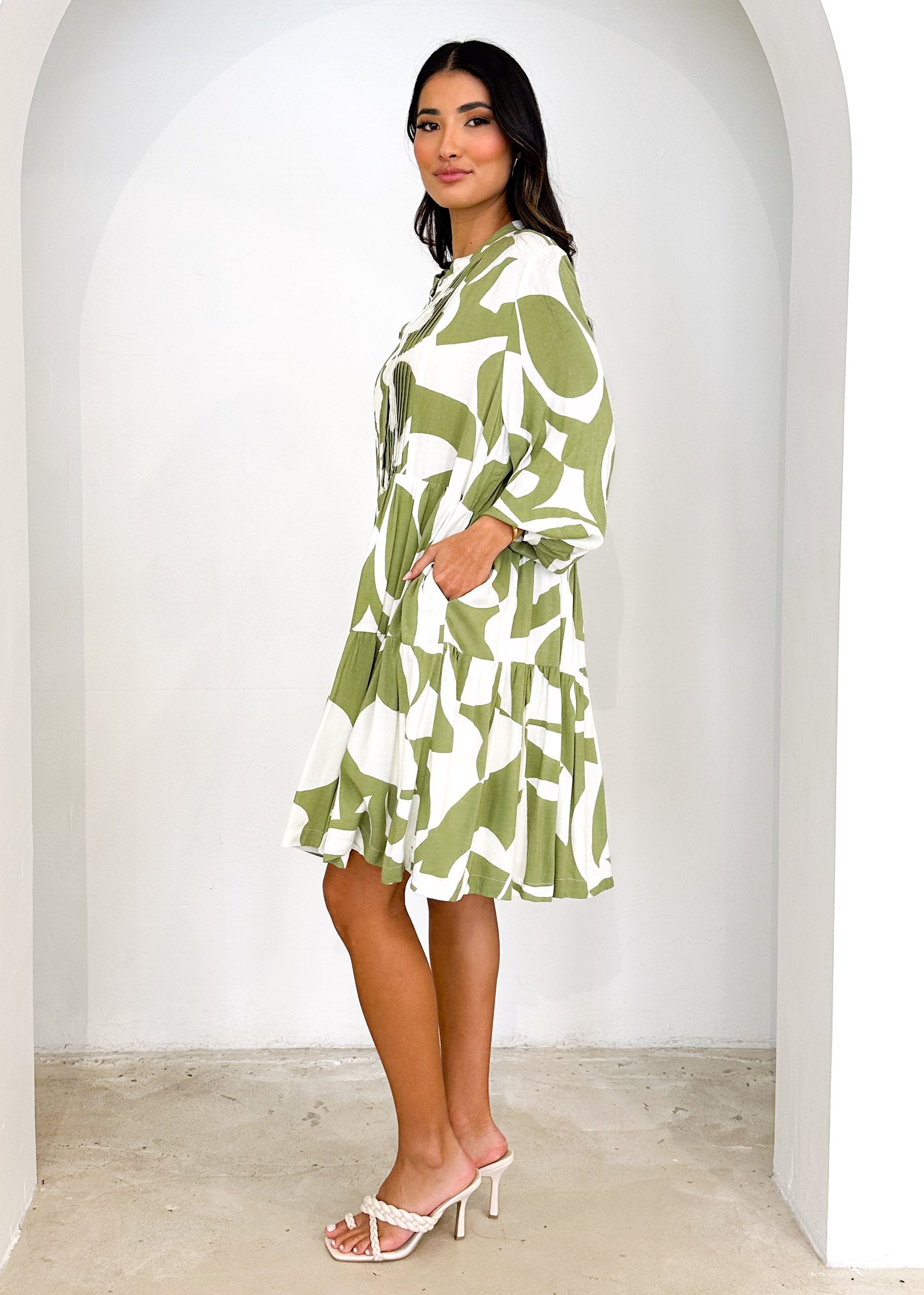 Frembrae Dress - Khaki Abstract