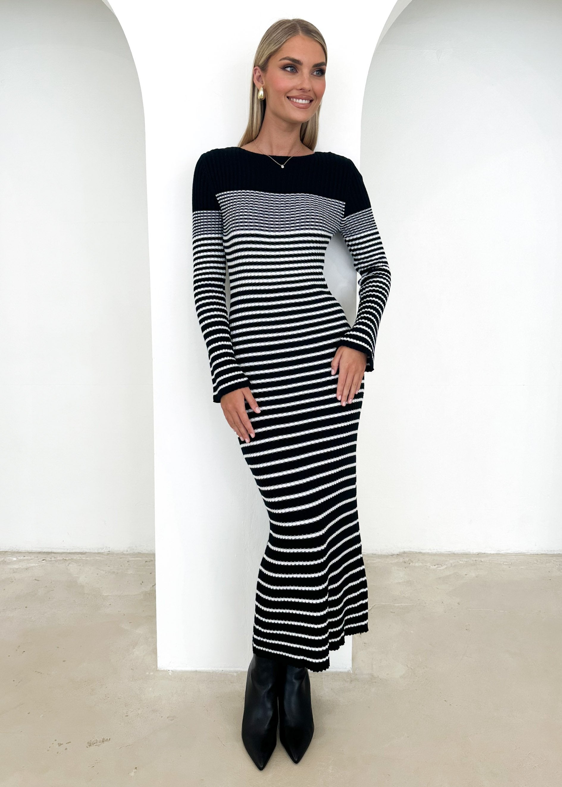 Rellaro Knit Maxi Dress - Black Stripe