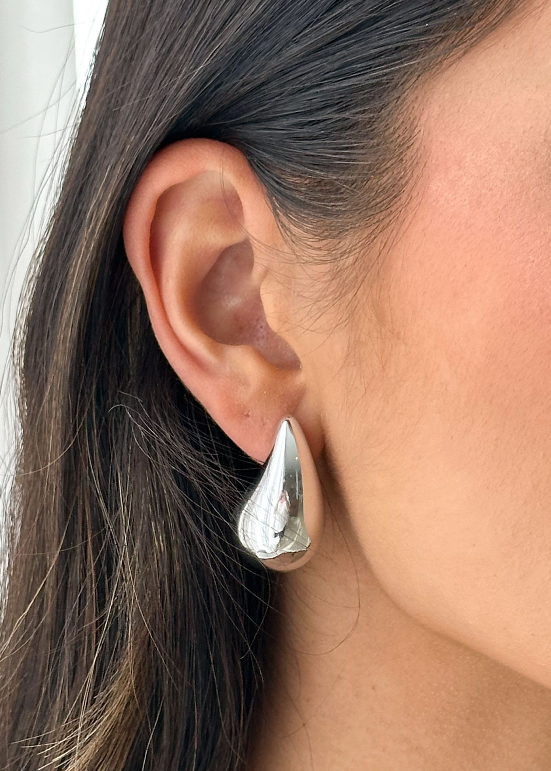 Kaika Drop Earrings - Silver