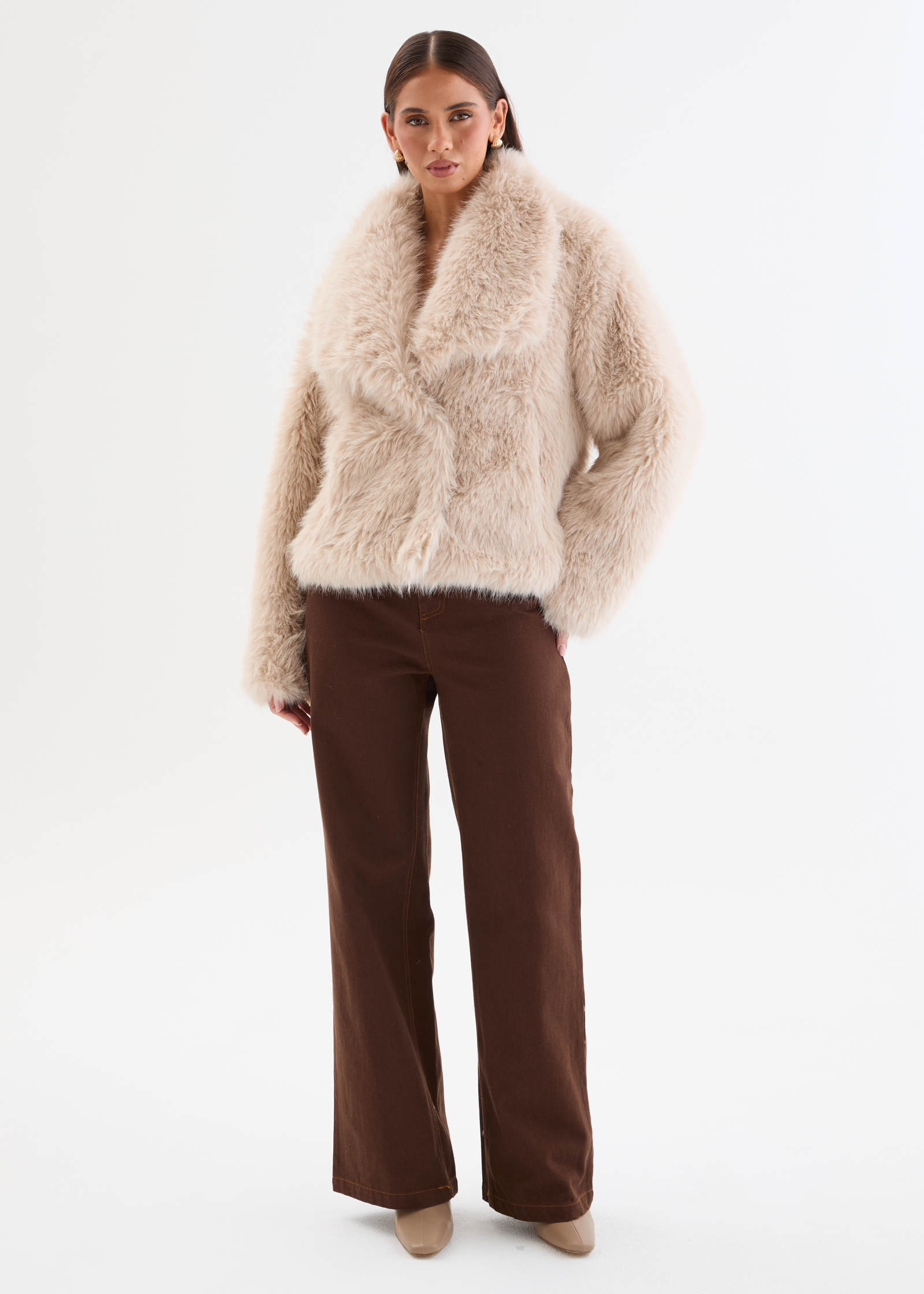 Maeve Faux Fur Cropped Jacket - Beige – Gingham & Heels