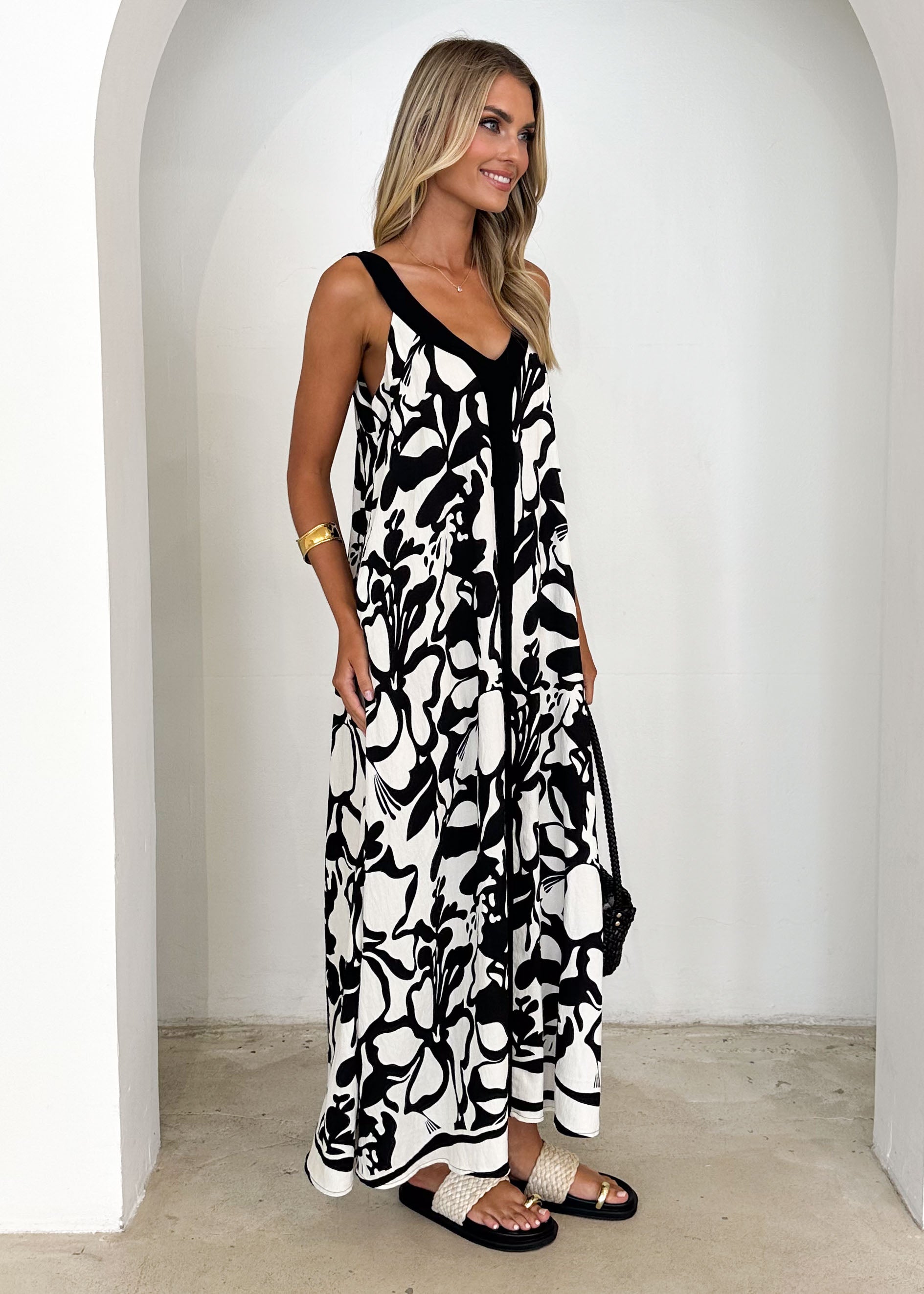 Quartz Maxi Dress - Black Abstract