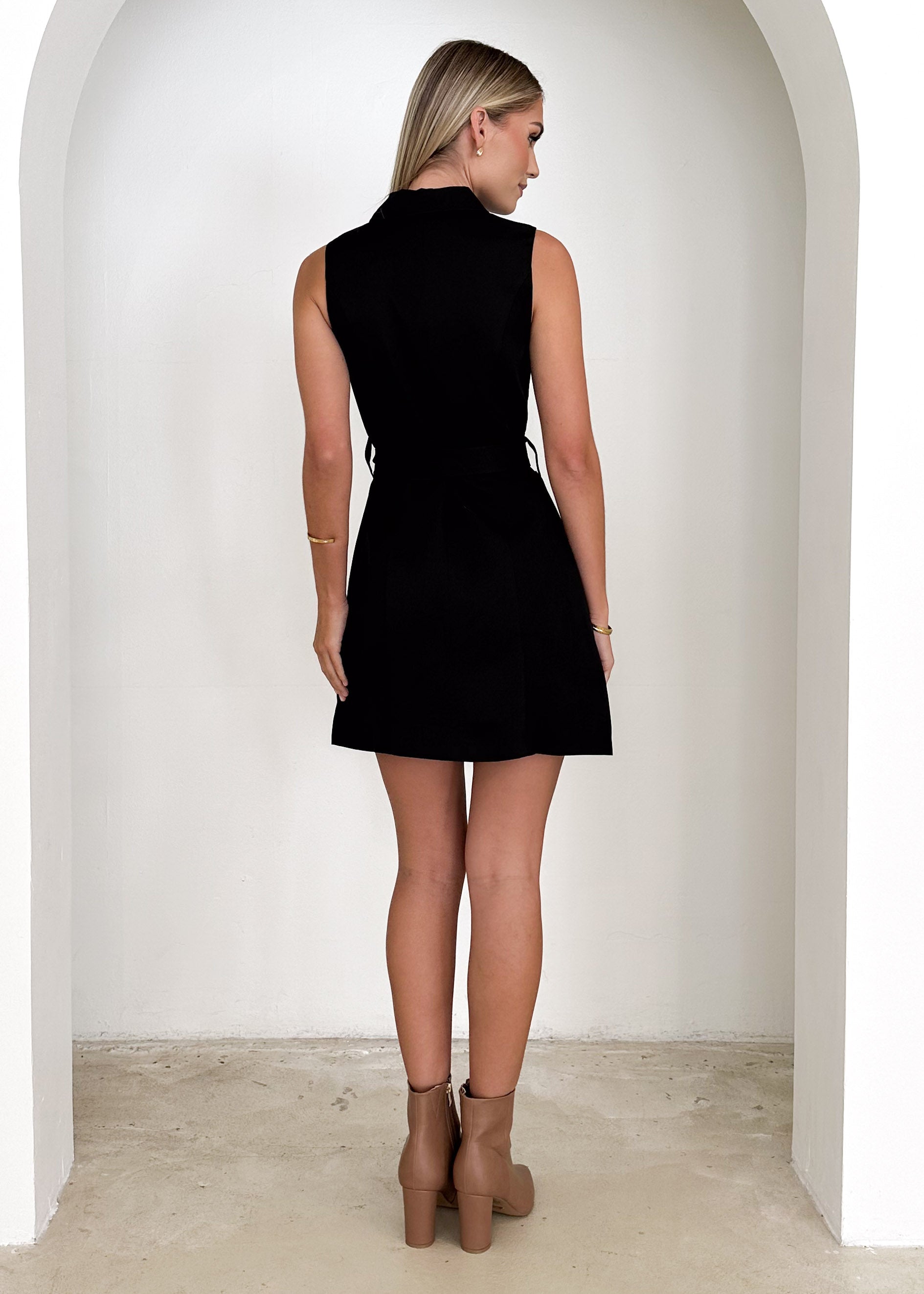 Wynla Blazer Dress - Black