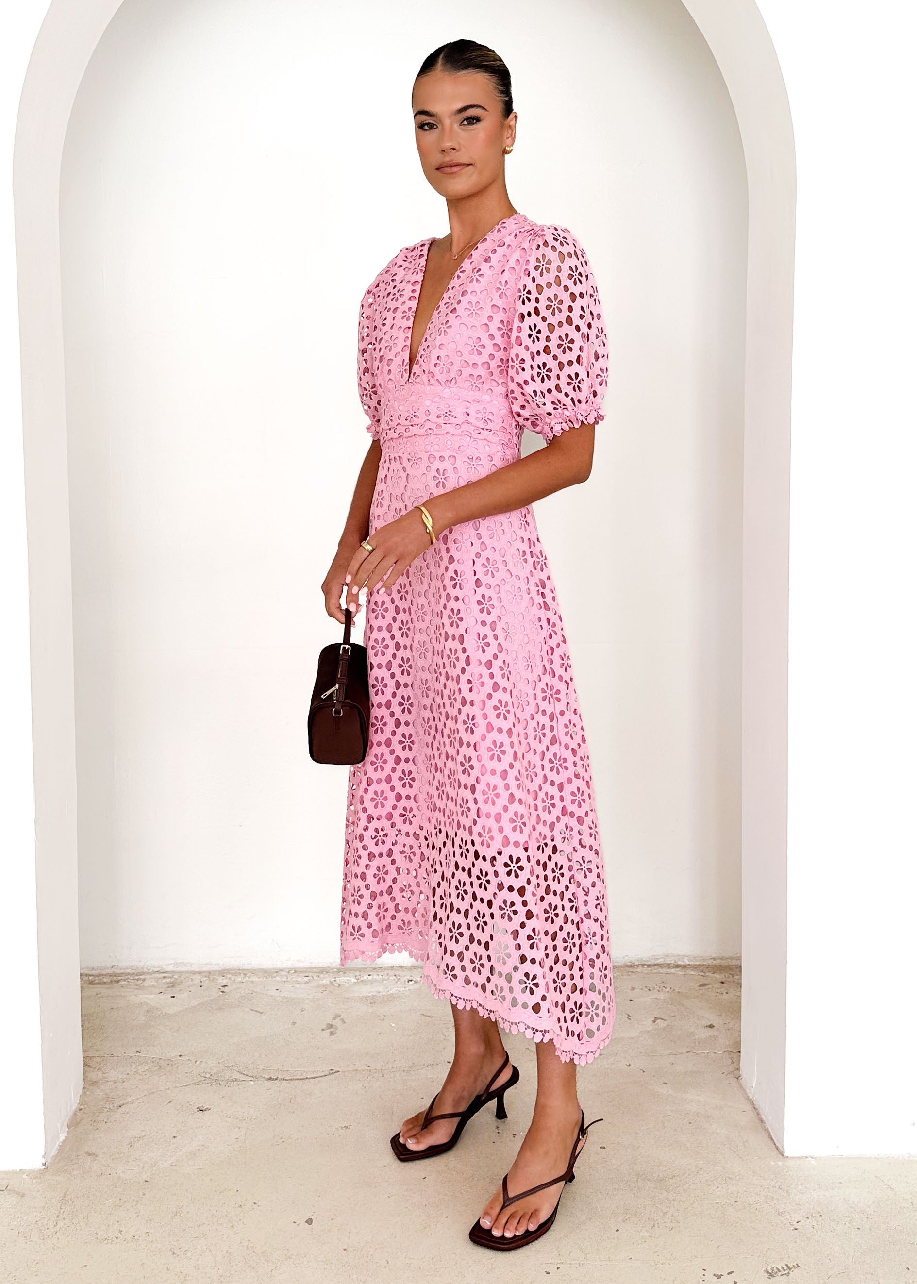 Jahra Lace Midi Dress - Baby Pink