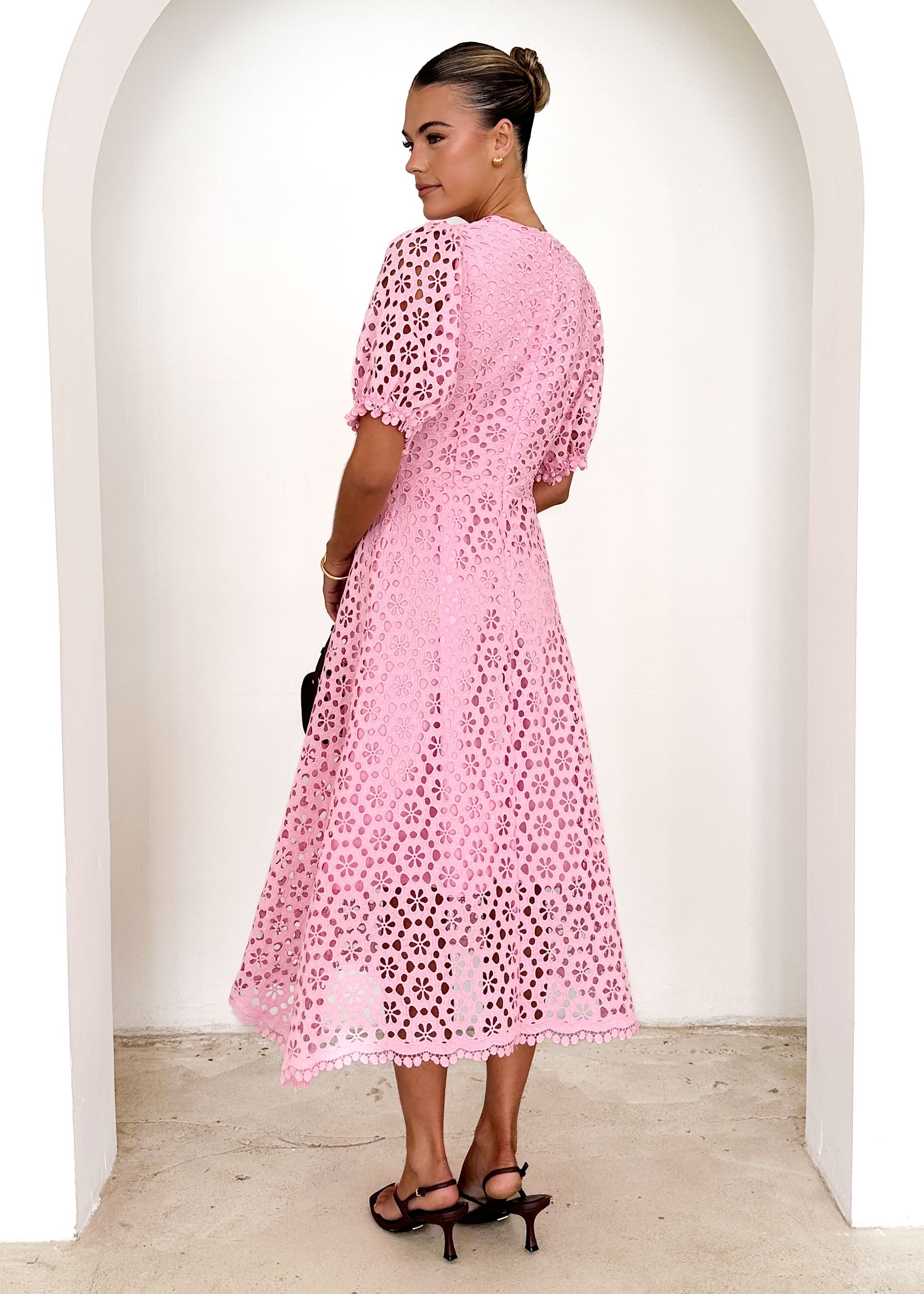 Jahra Lace Midi Dress - Baby Pink