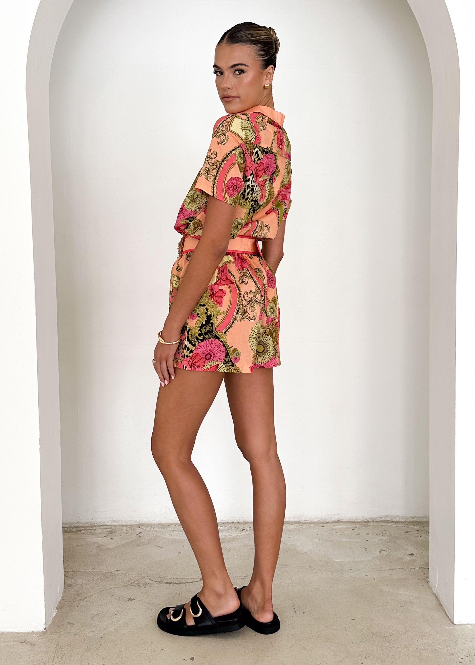 Mara Shorts - Peach Lucia