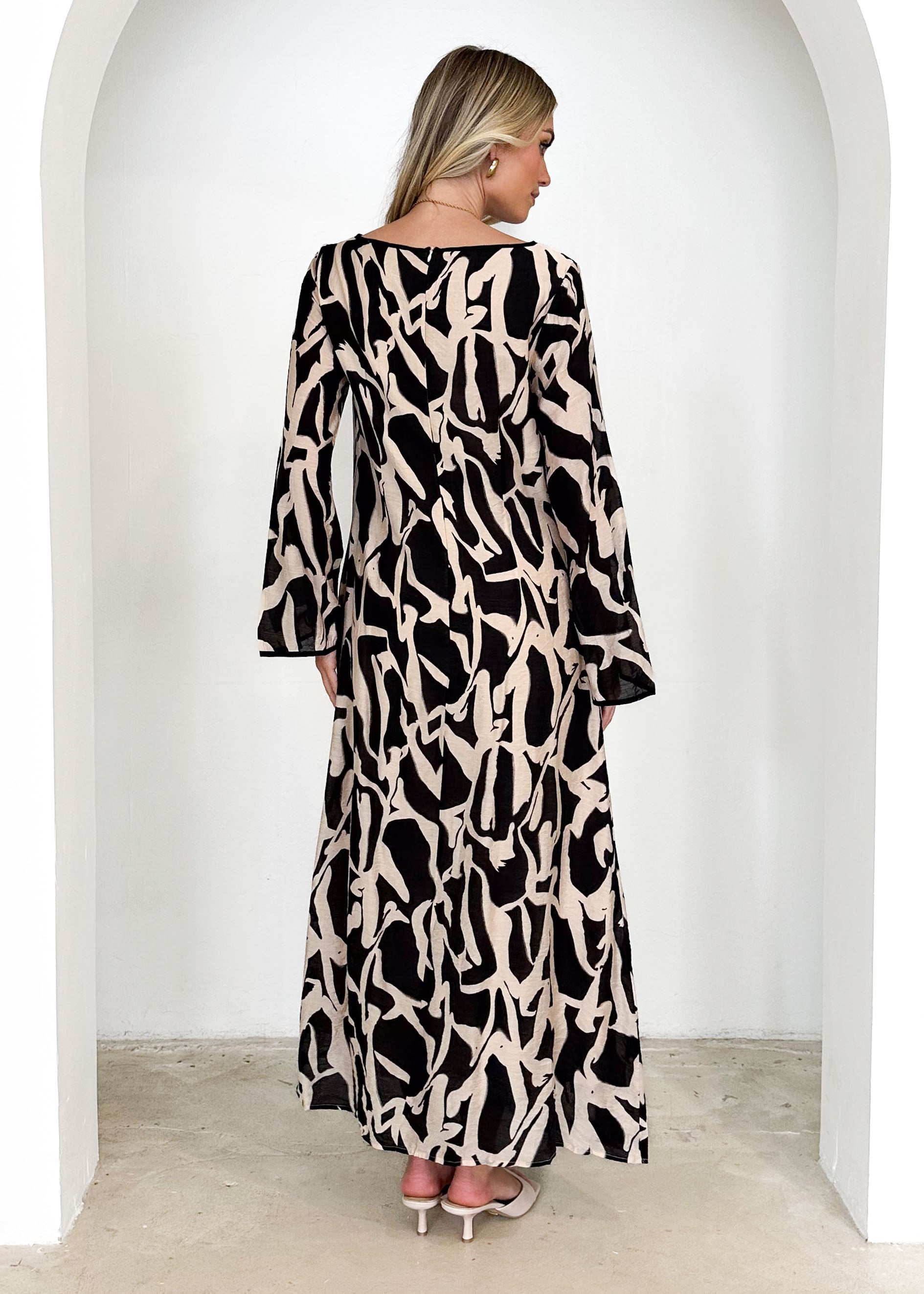 Krombae Maxi Dress - Black Abstract