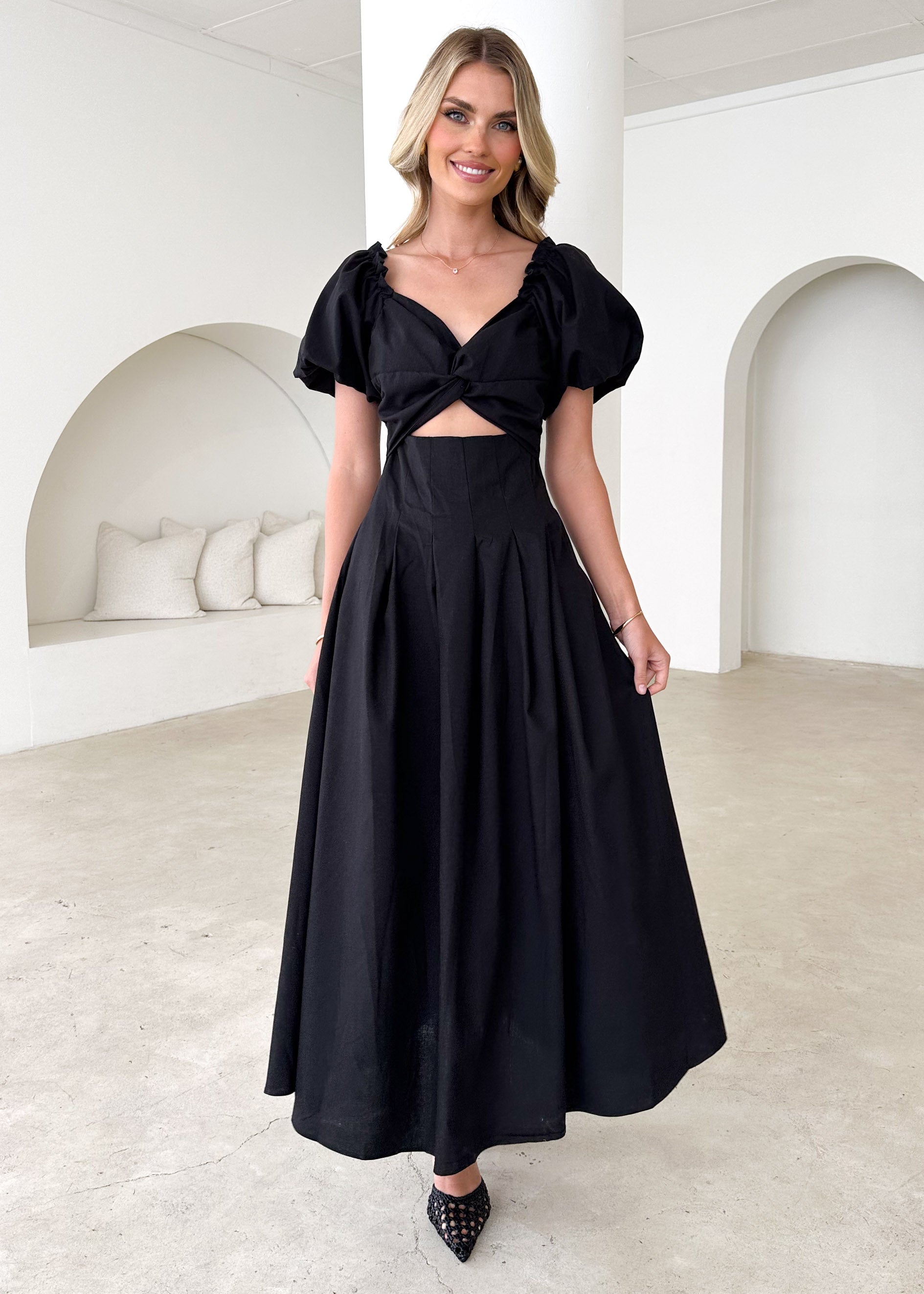 Larttie Off Shoulder Midi Dress - Black