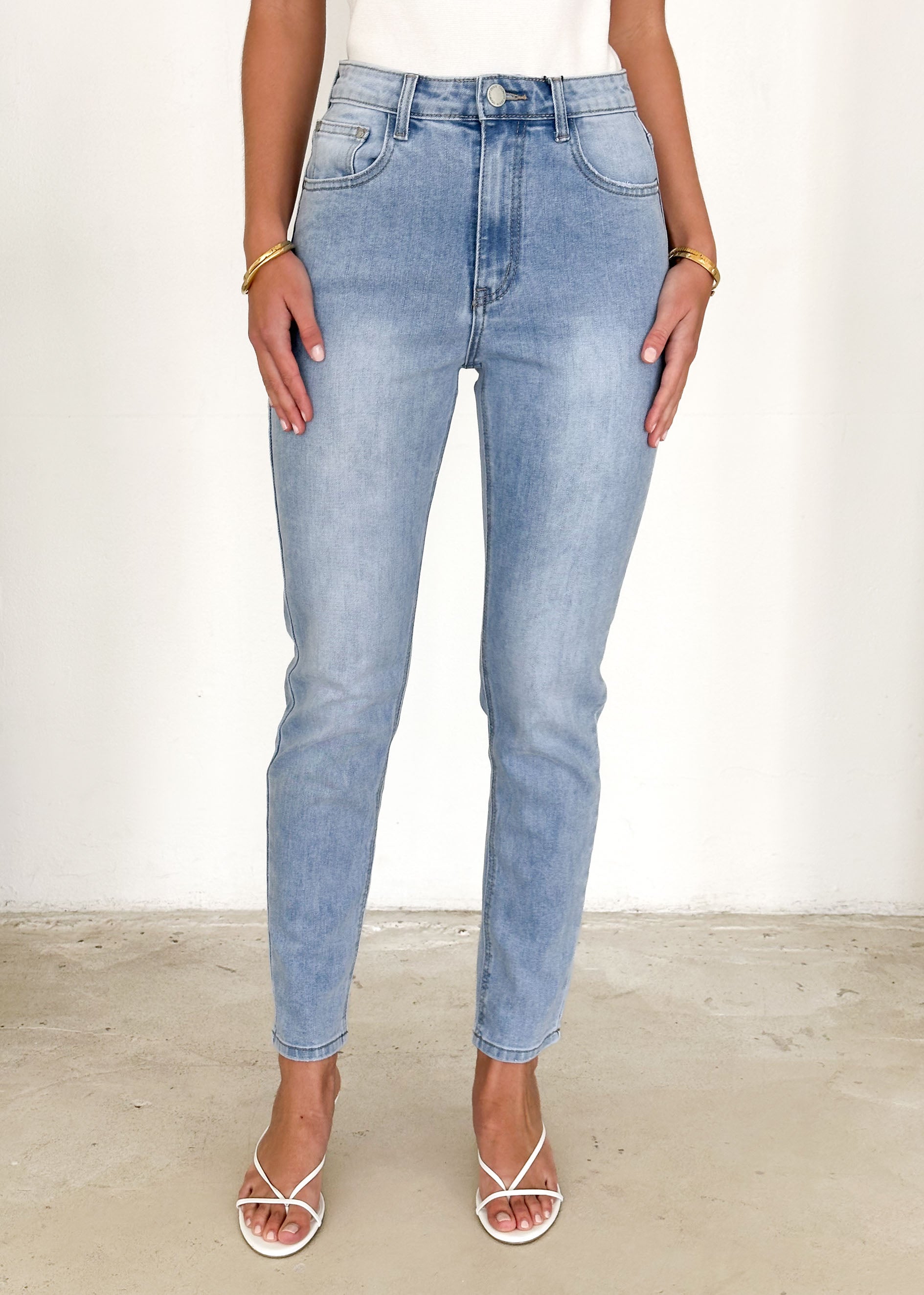 Harrie High Rise Stretch Jeans - Light Wash