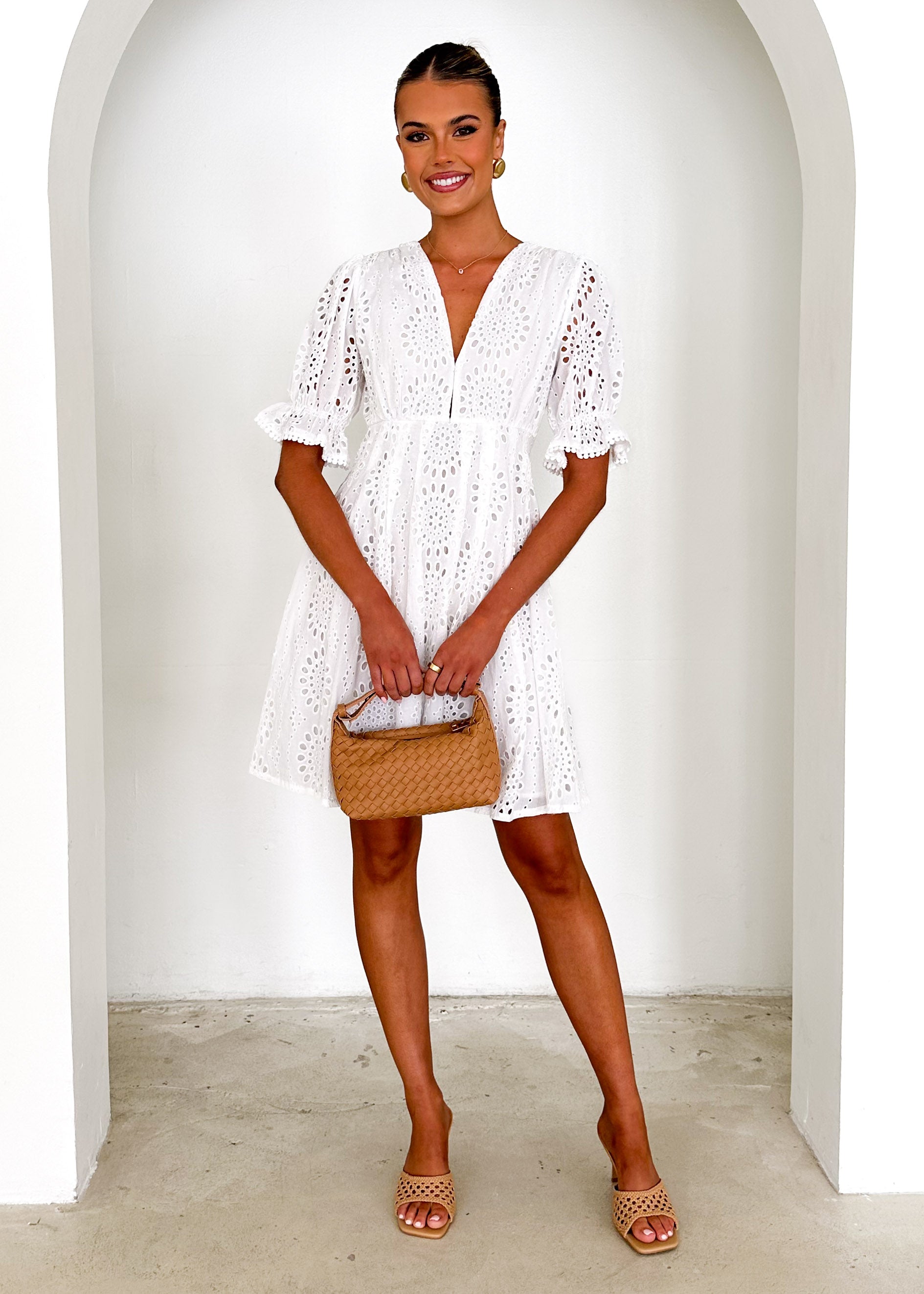 Grande Dress - White Anglaise