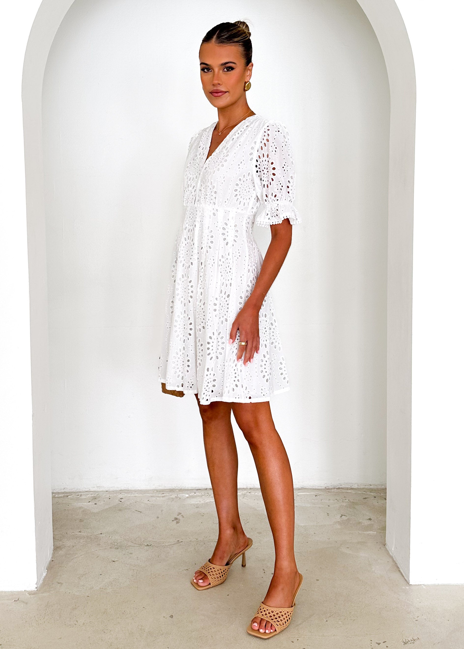 Grande Dress - White Anglaise