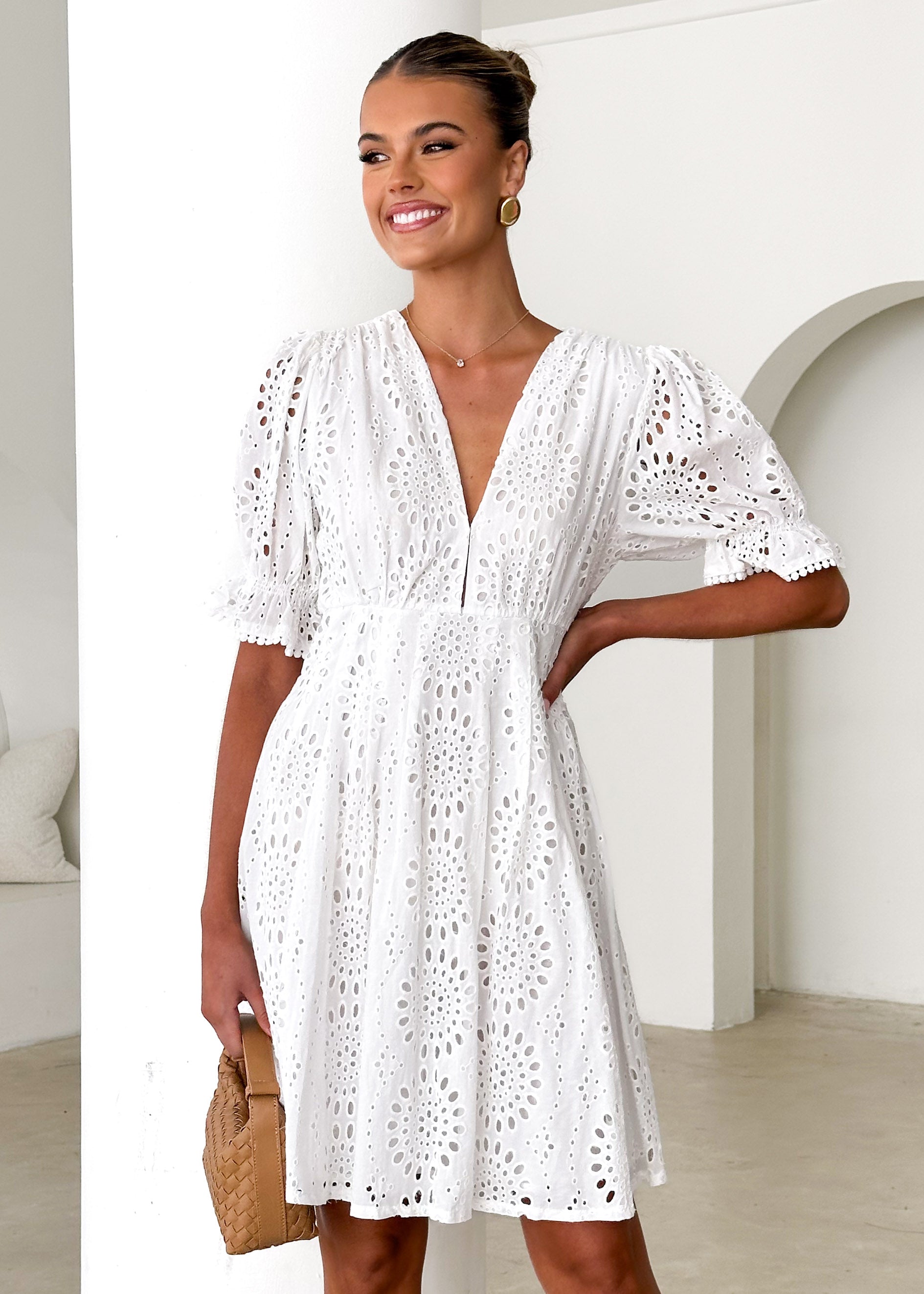 Grande Dress - White Anglaise