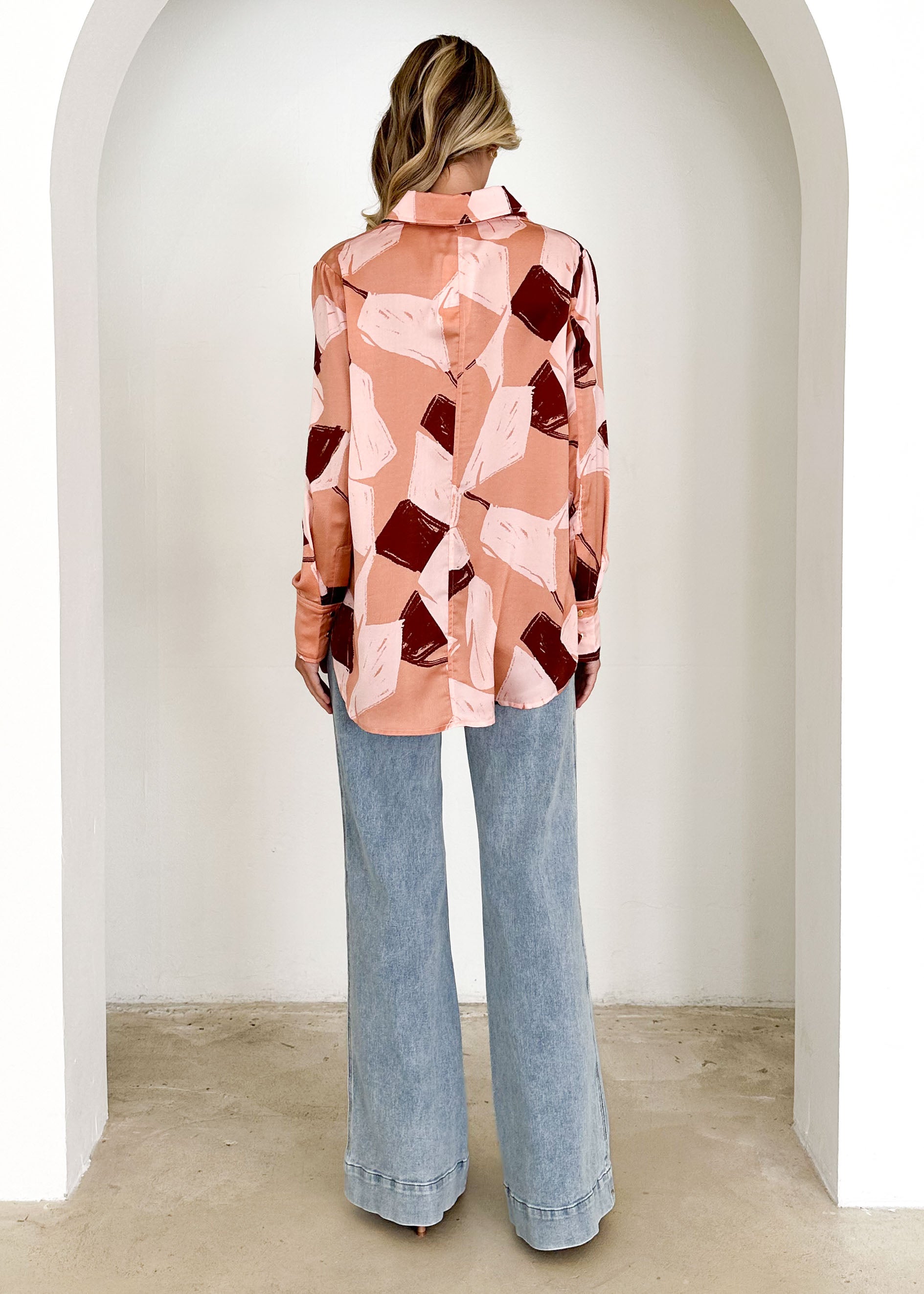 Regloe Shirt - Blush Geo