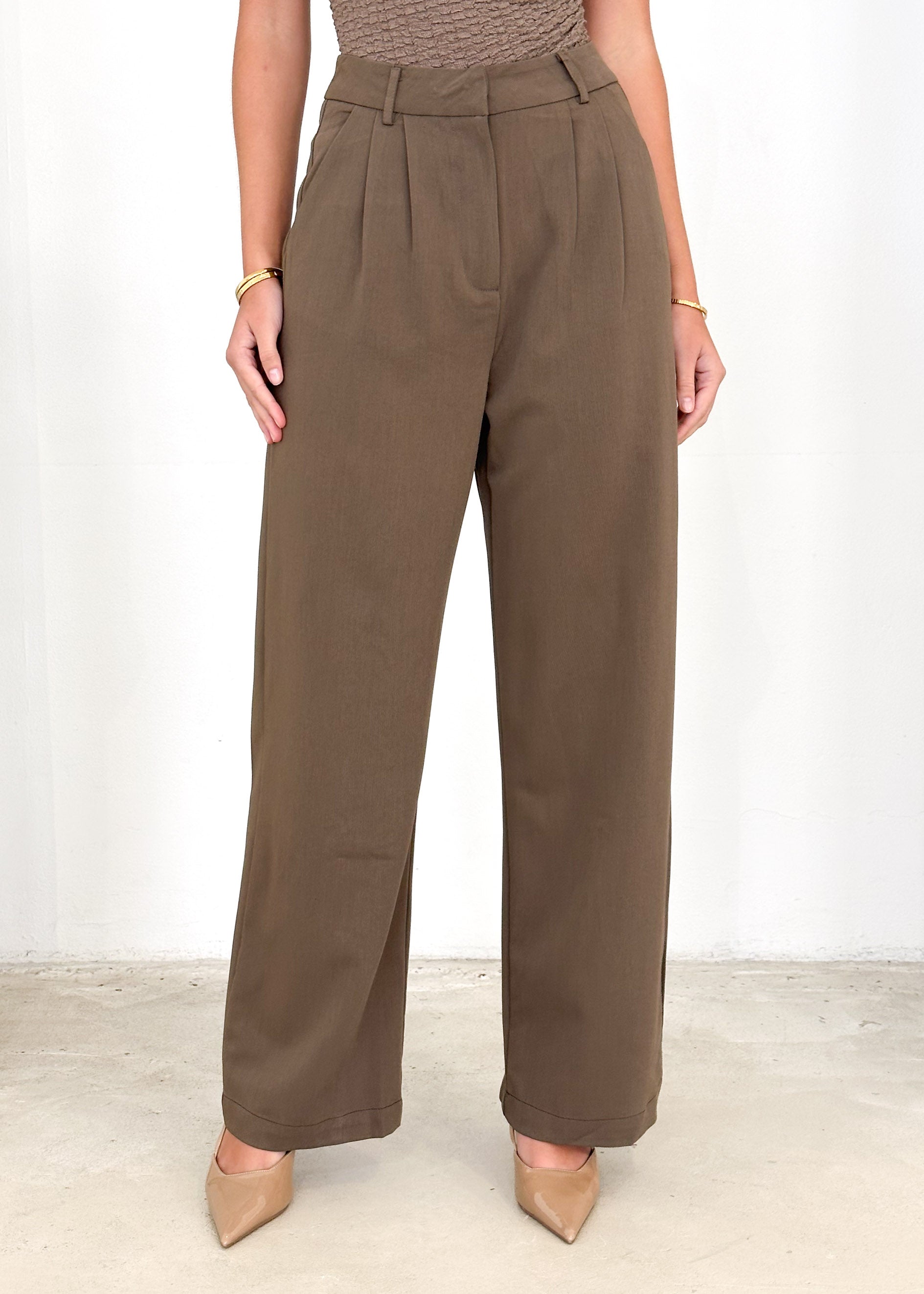 Elara Pants - Olive