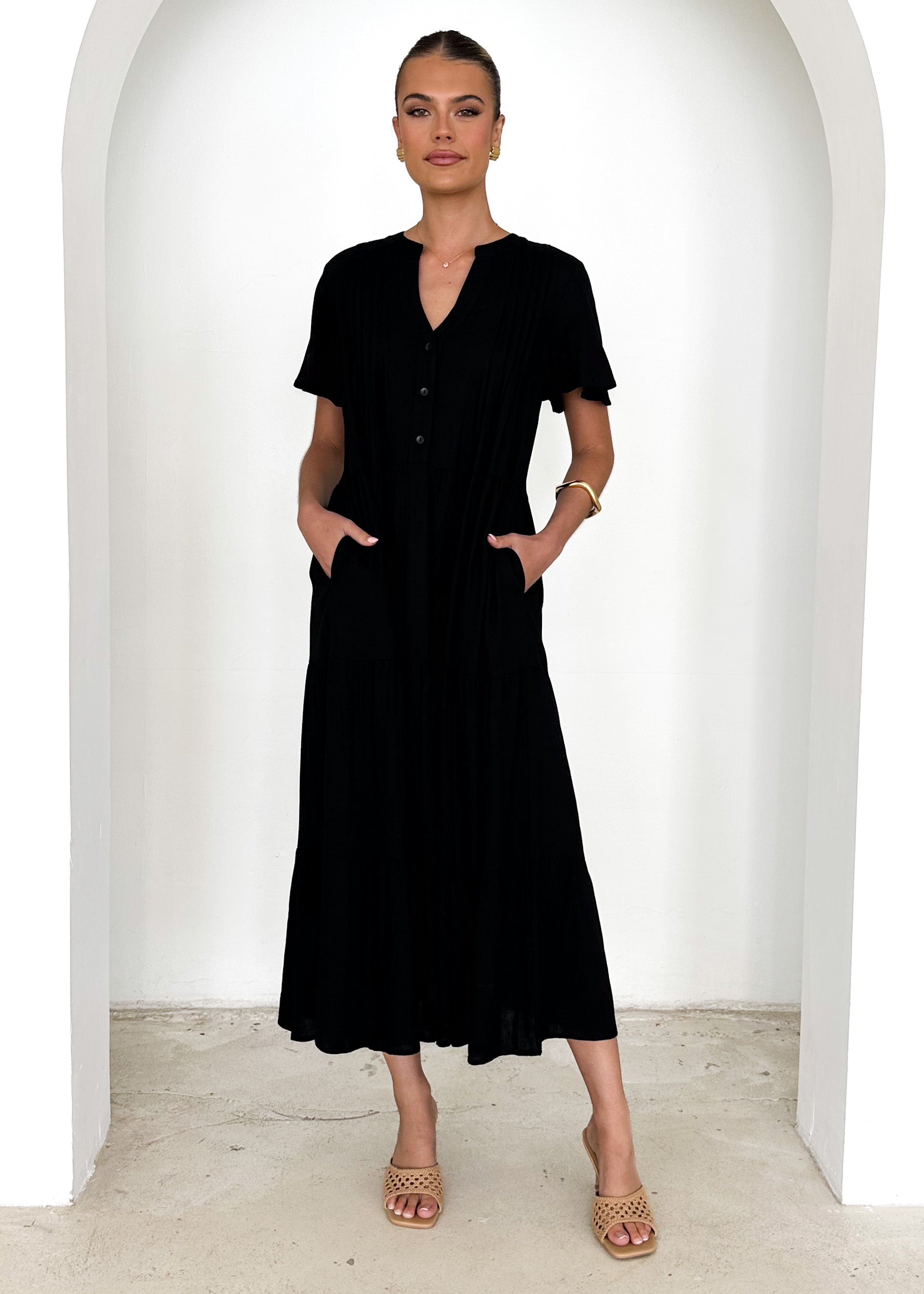 Niaomi Maxi Dress - Black