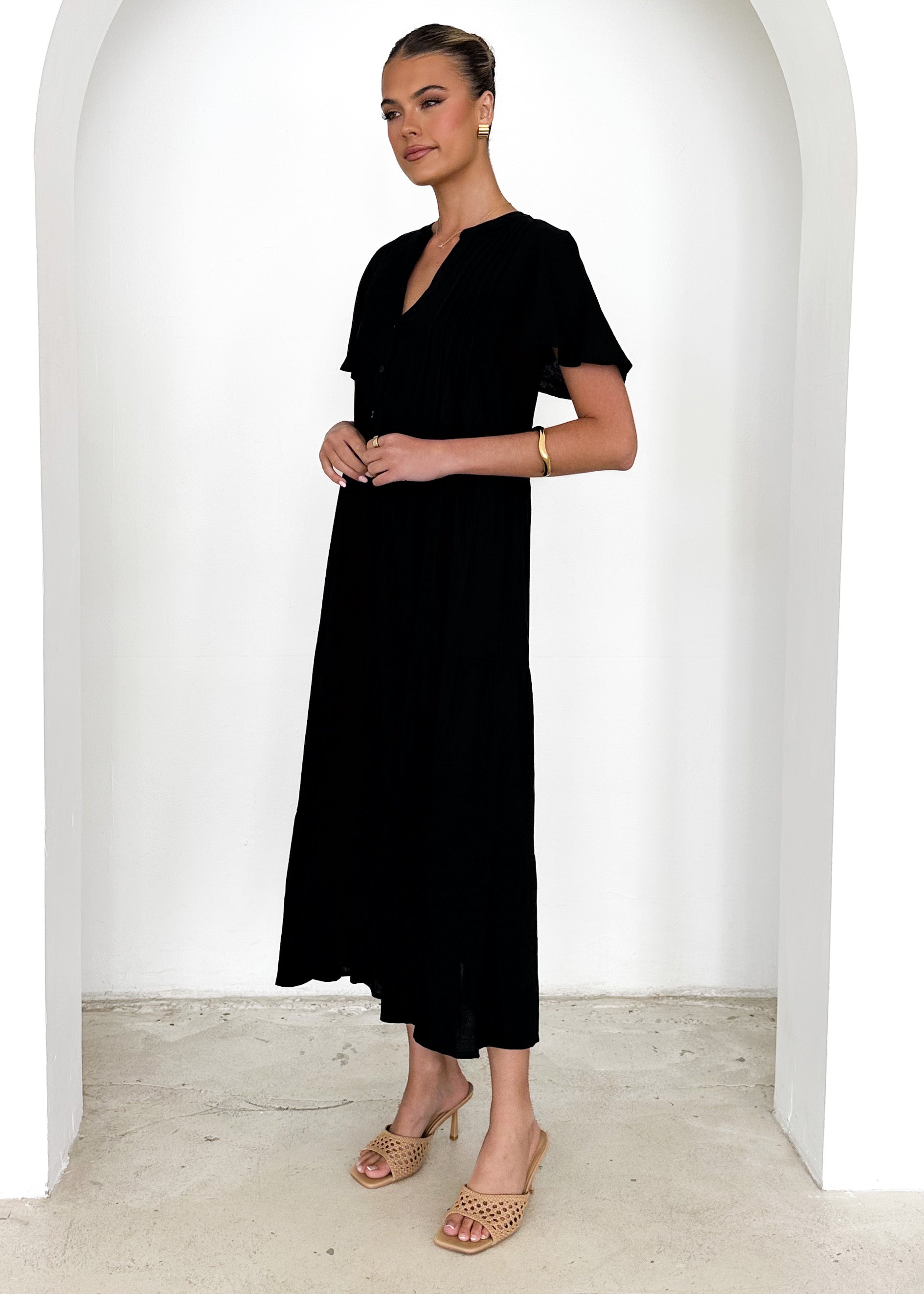 Niaomi Maxi Dress - Black