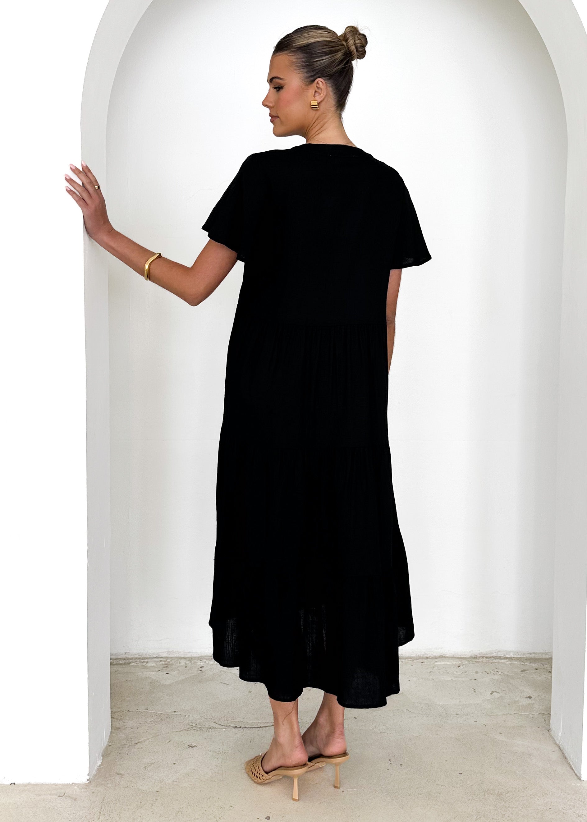 Niaomi Maxi Dress - Black