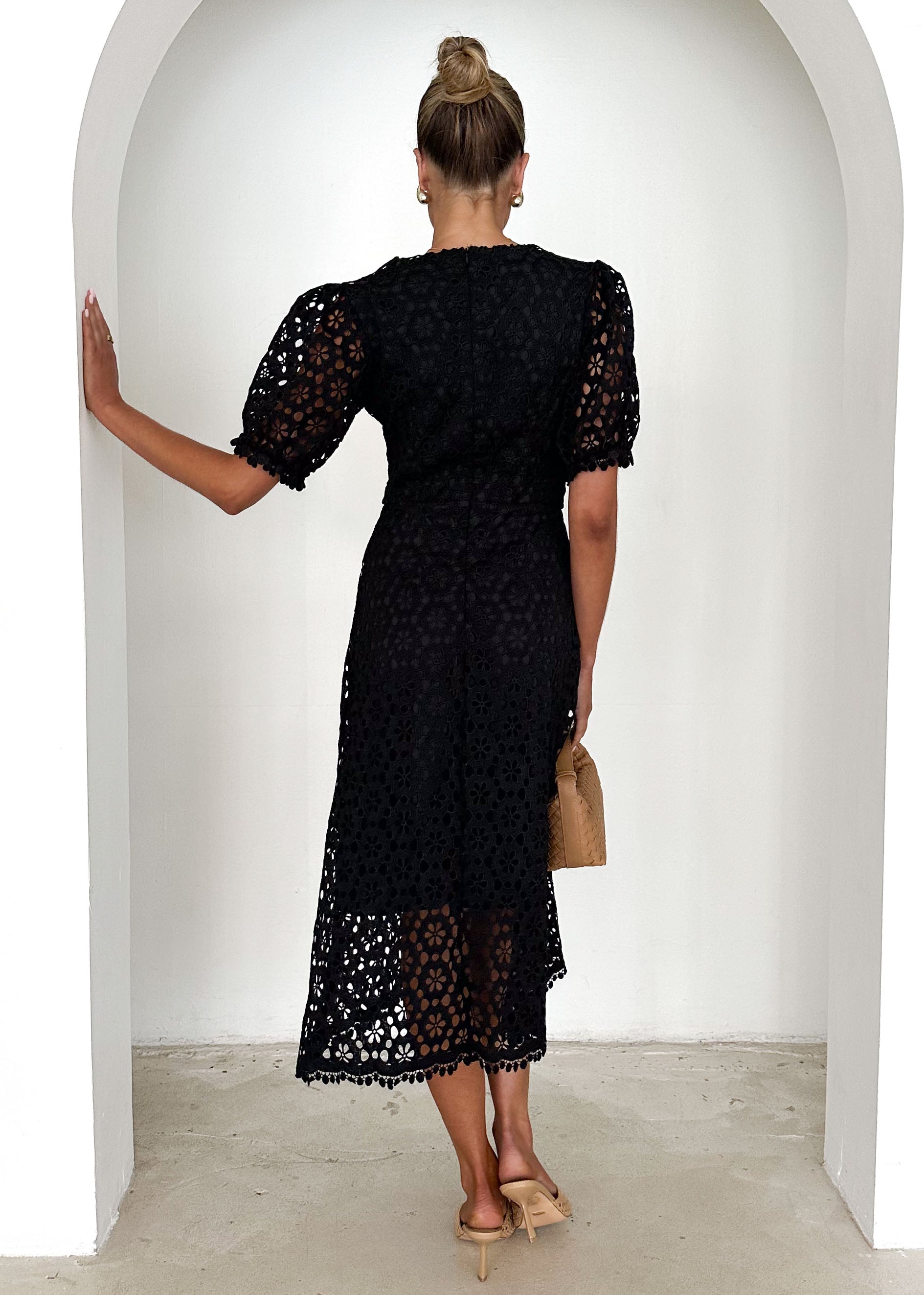 Jahra Lace Midi Dress - Black