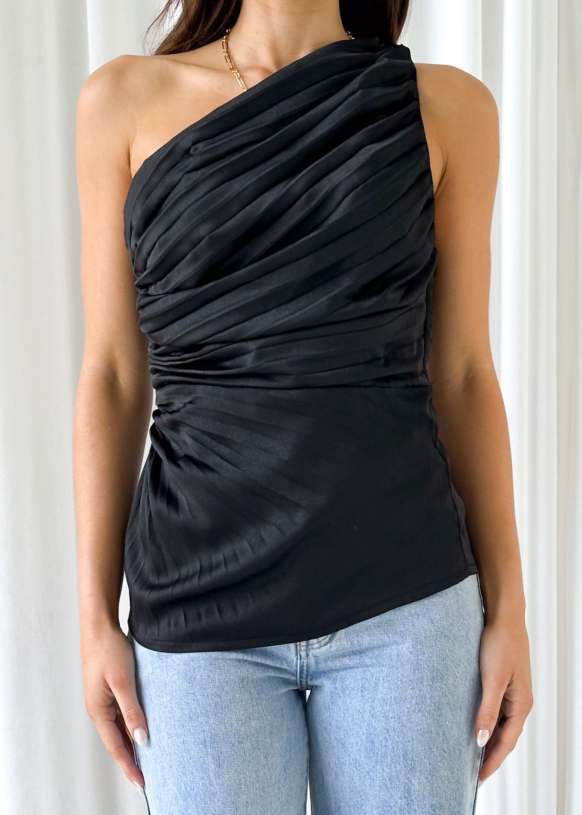 Unorra One Shoulder Top - Black