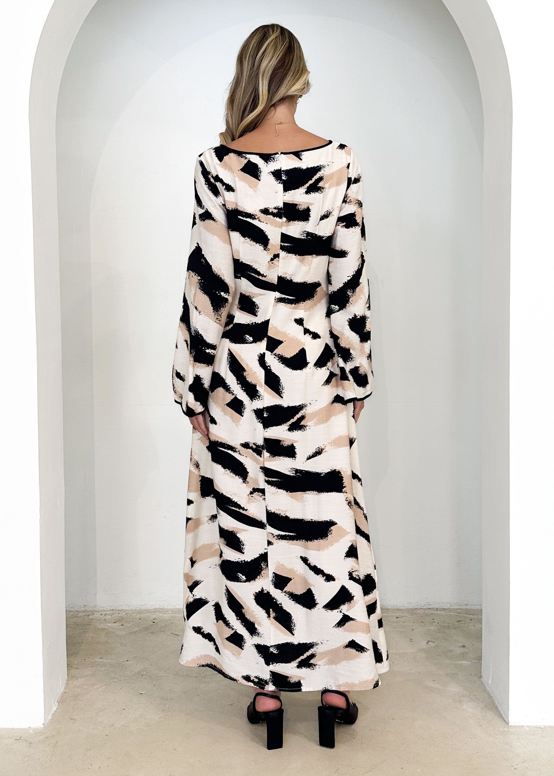 Krombae Maxi Dress - Beige Abstract