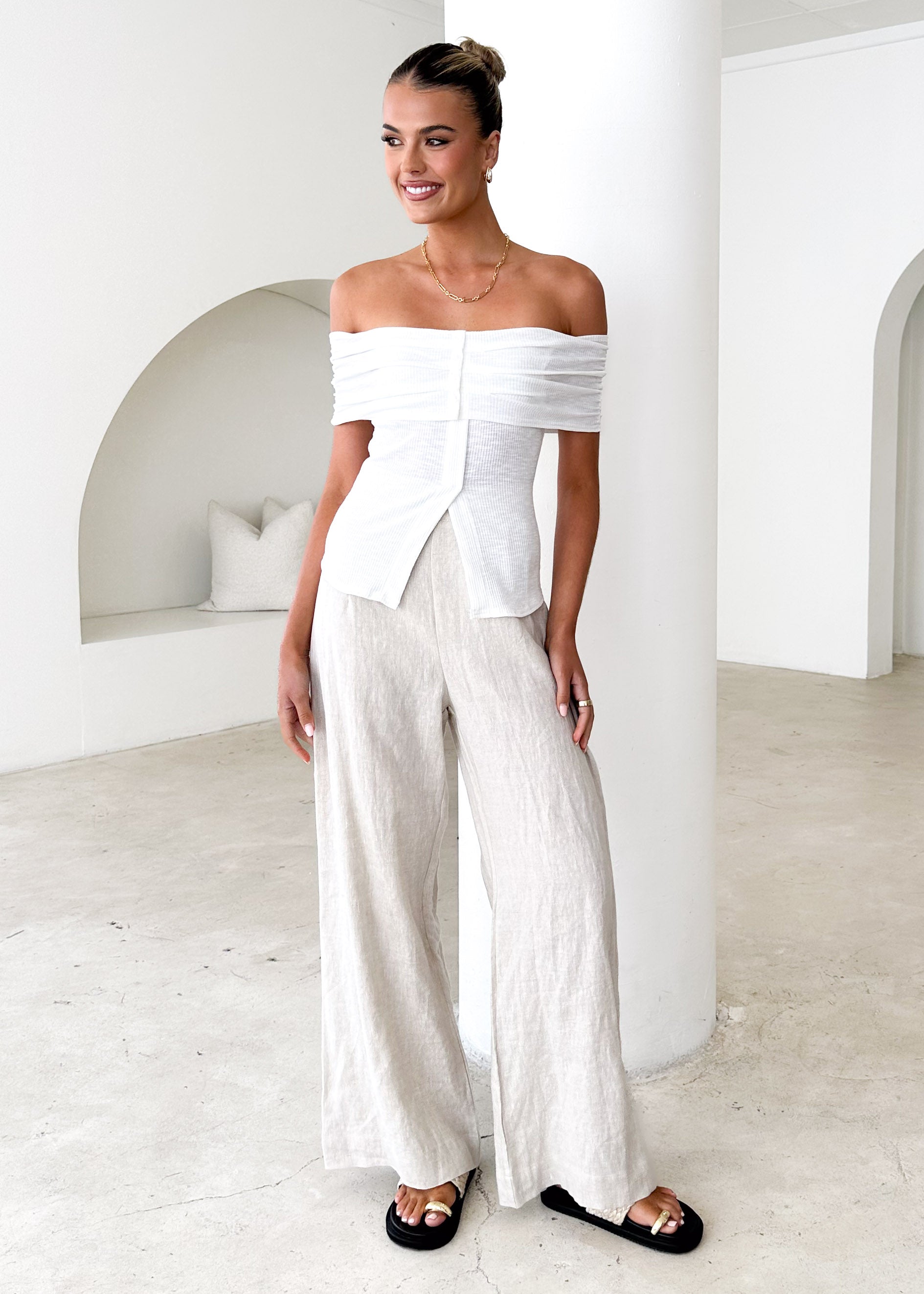 Hewitt Off Shoulder Knit Top - Off White