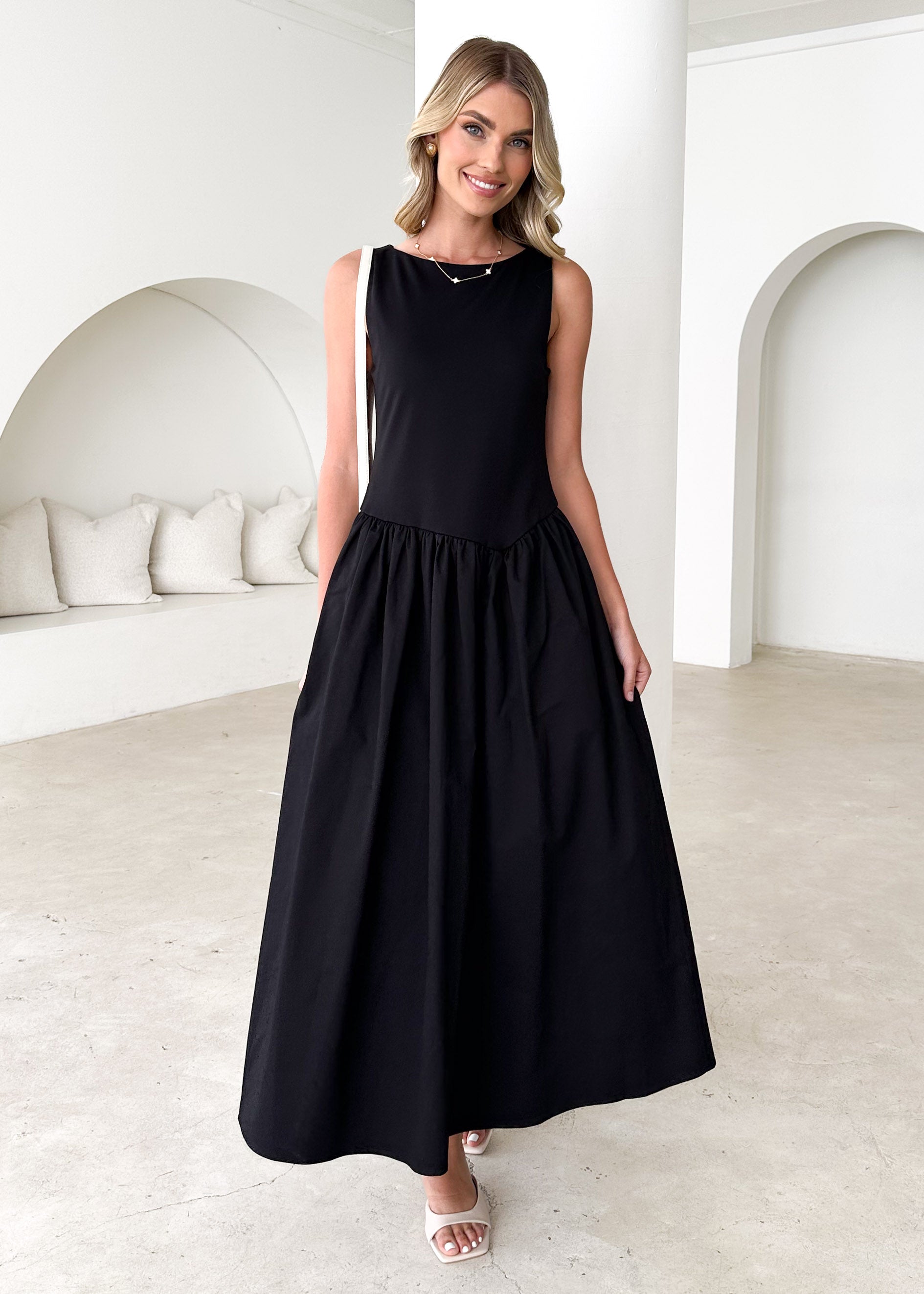 Annaleise Midi Dress - Black