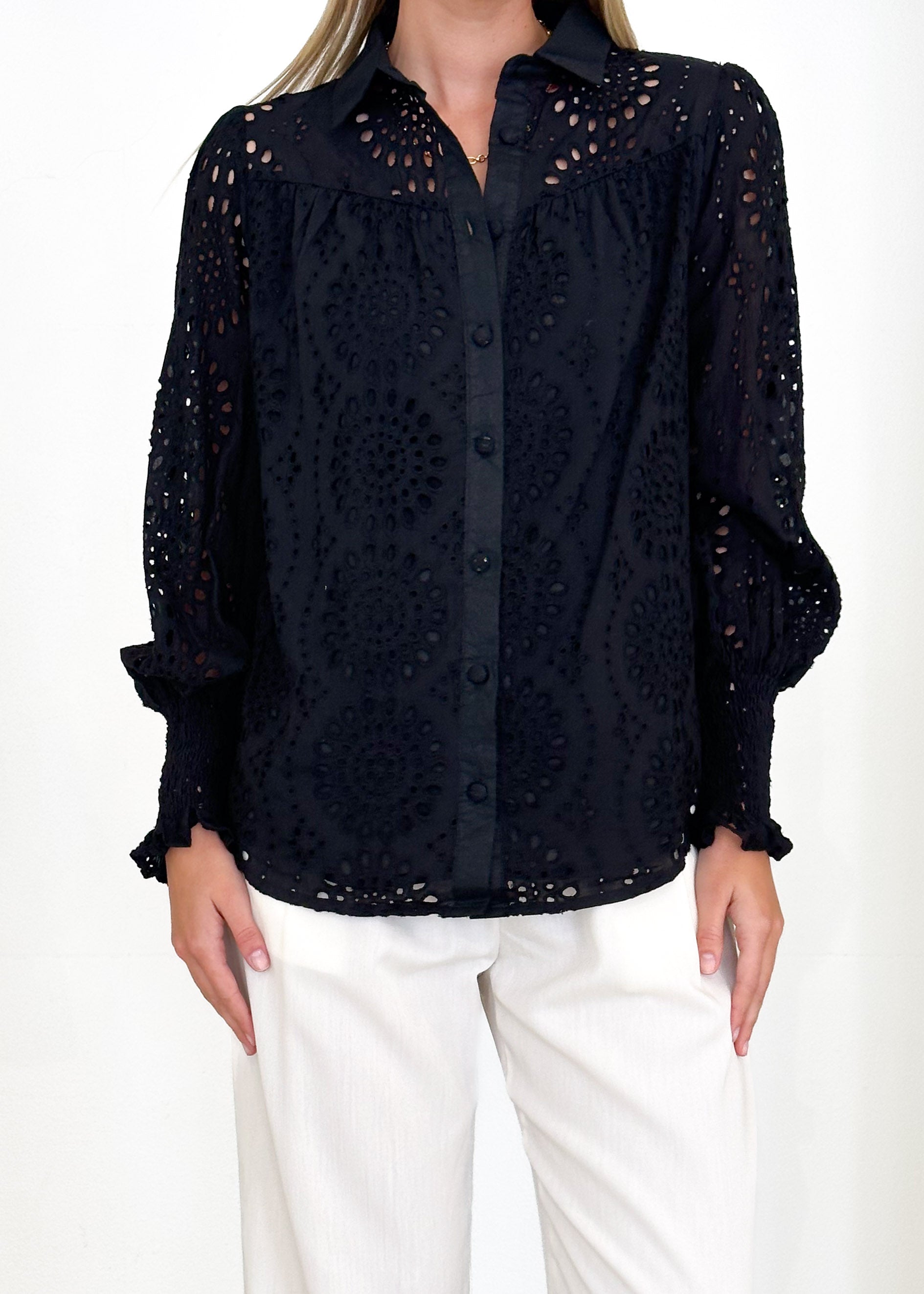 Pressla Shirt - Black Anglaise