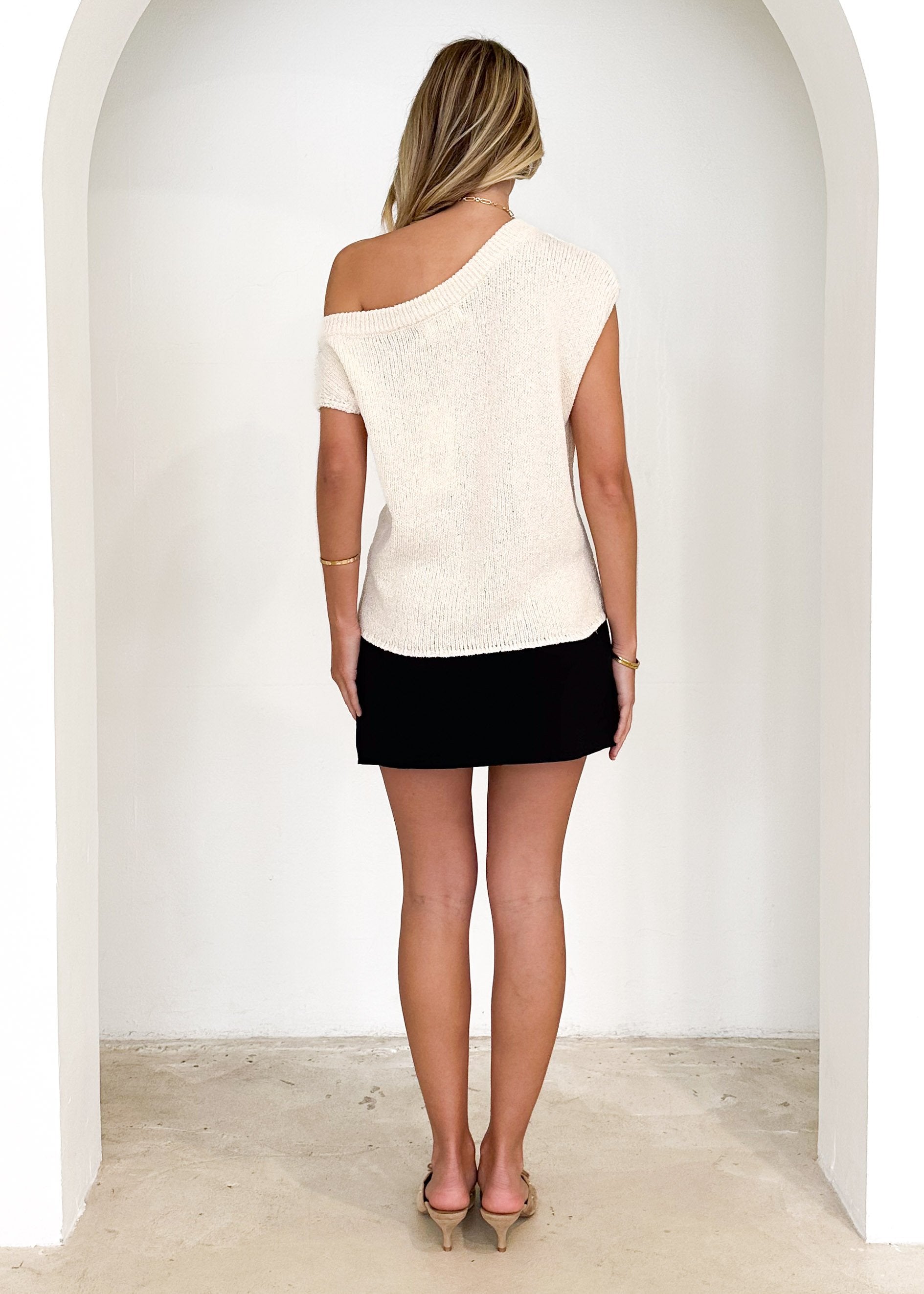 Casoni One Shoulder Knit Top - Cream