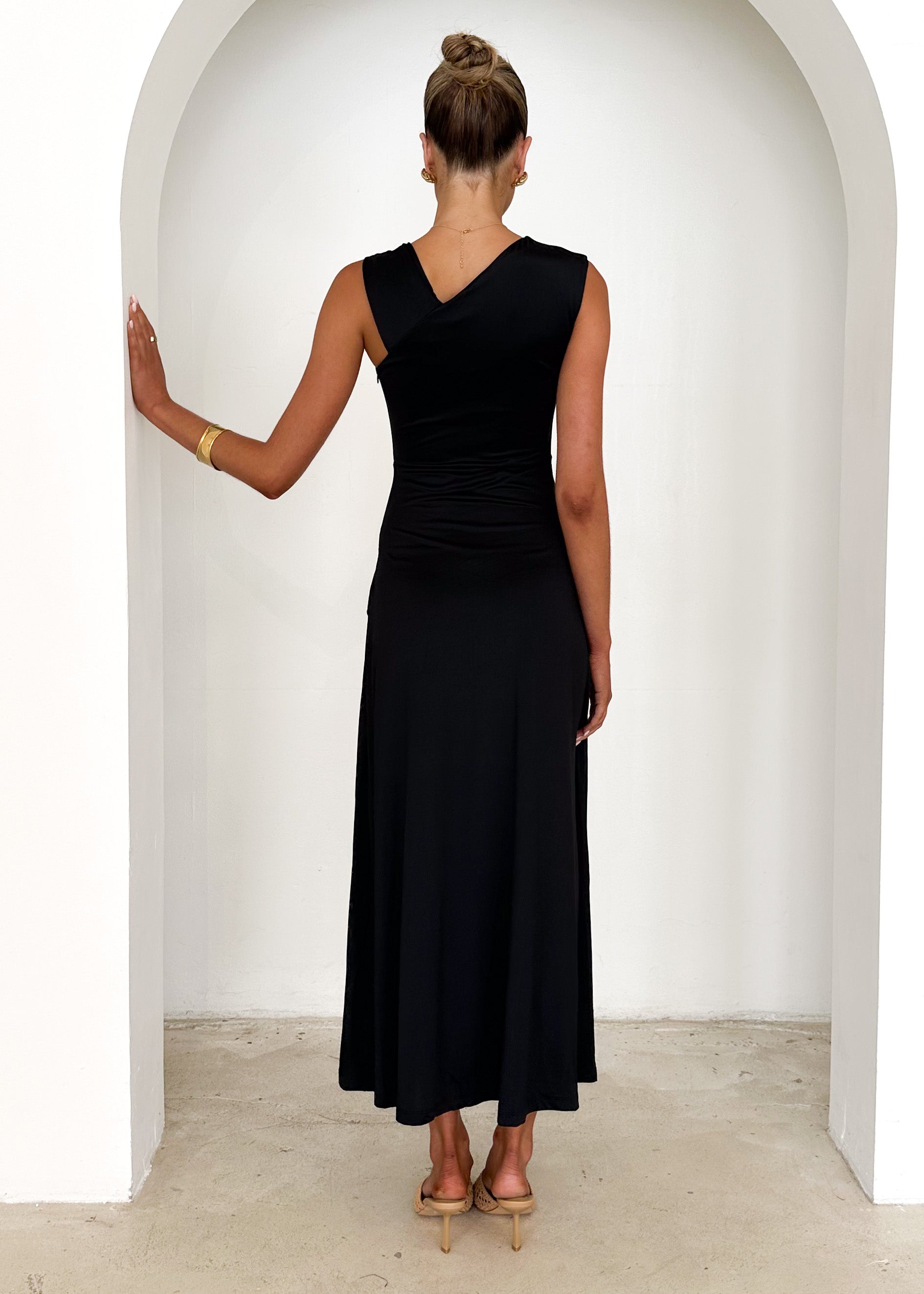 Arina Maxi Dress - Black