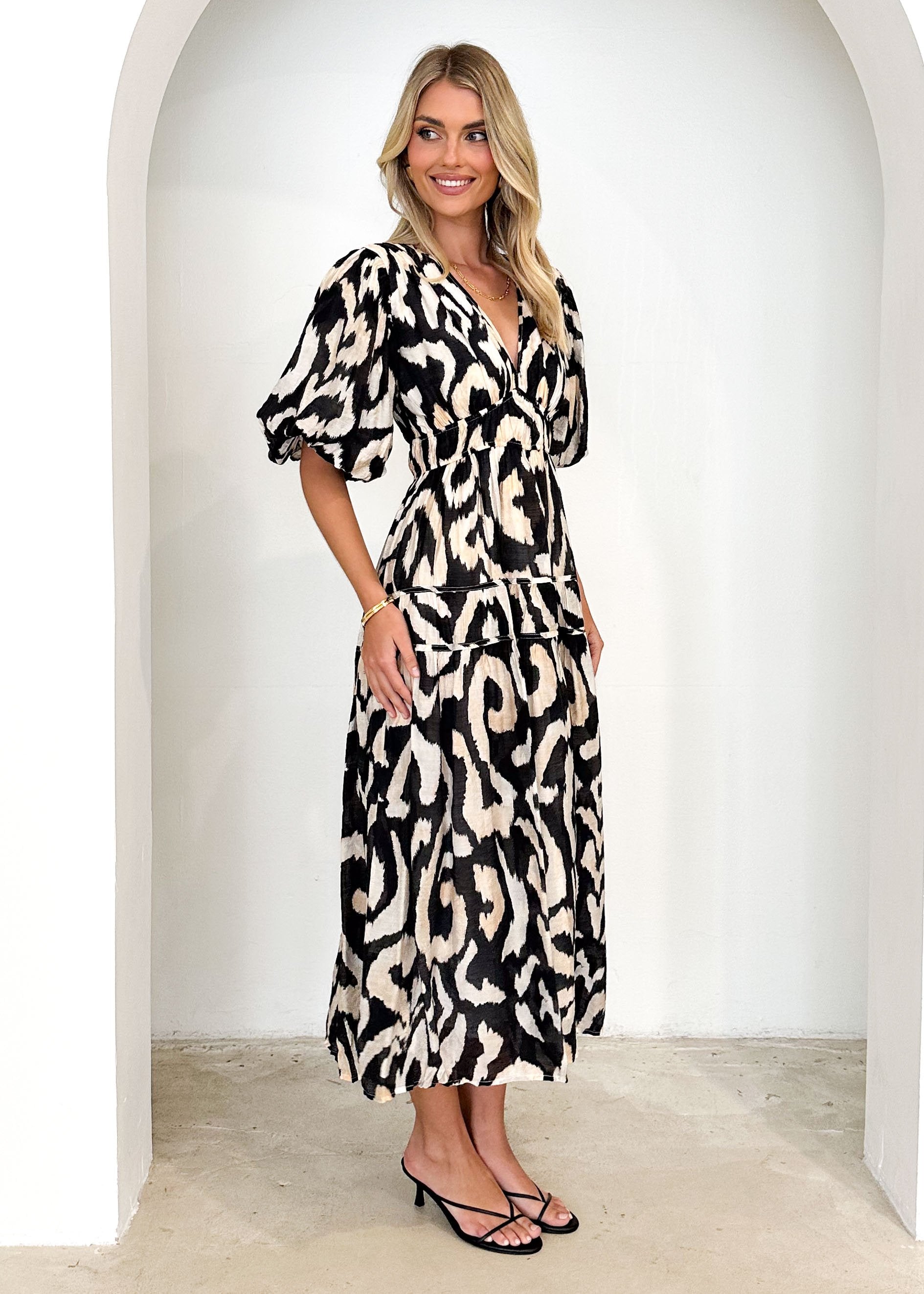 Amilio Midi Dress - Black Abstract