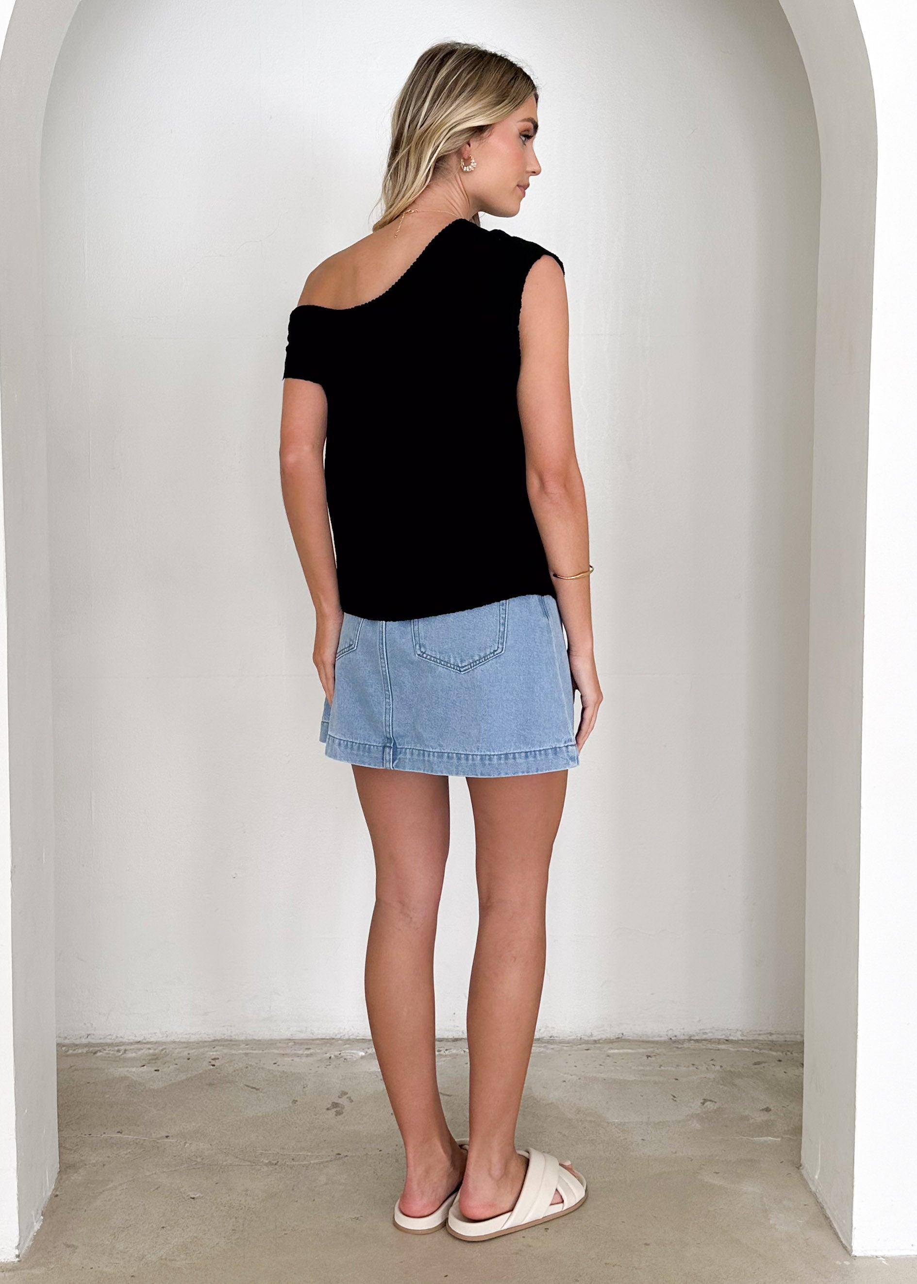 Taissa One Shoulder Knit Top - Black