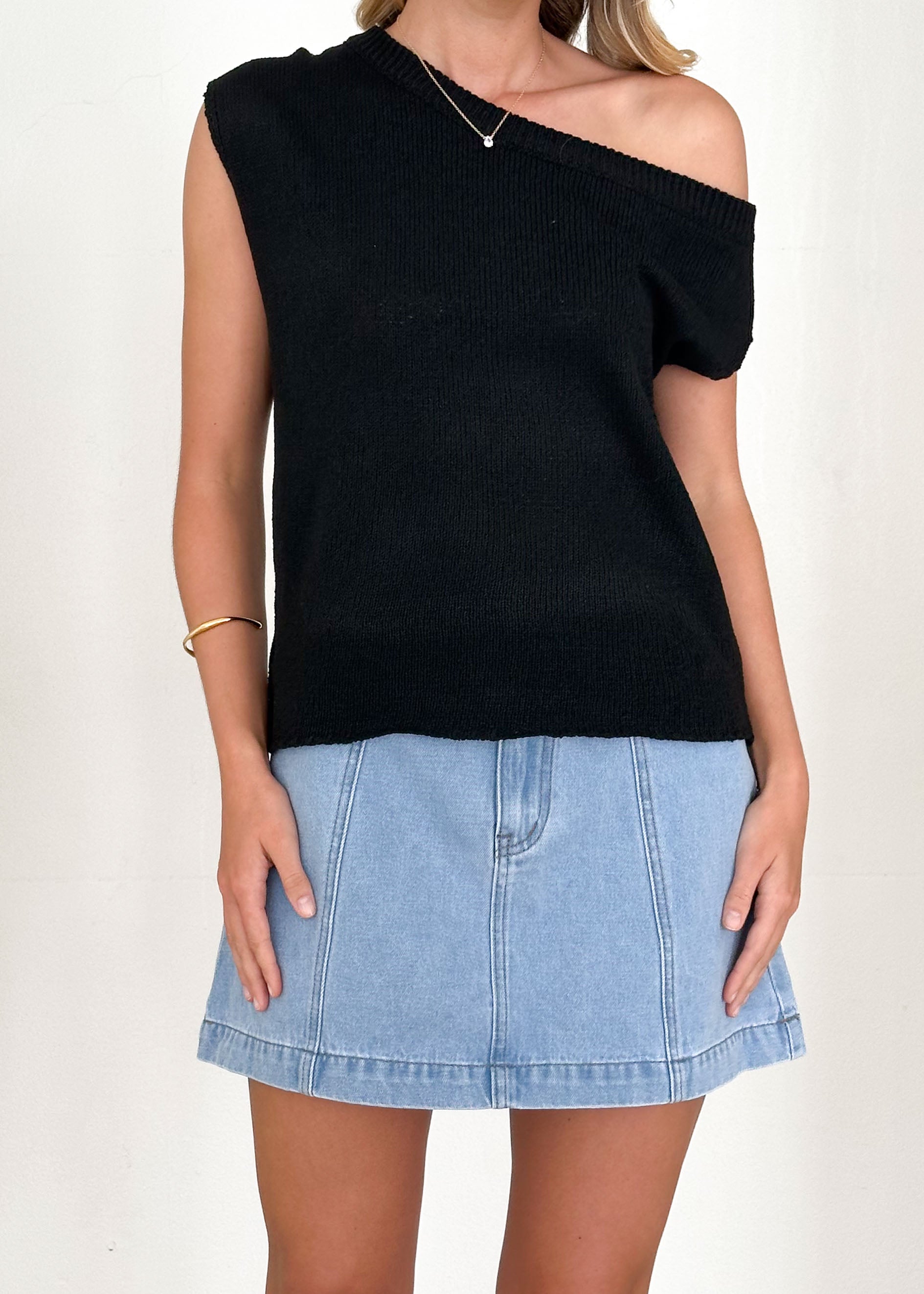 Taissa One Shoulder Knit Top - Black