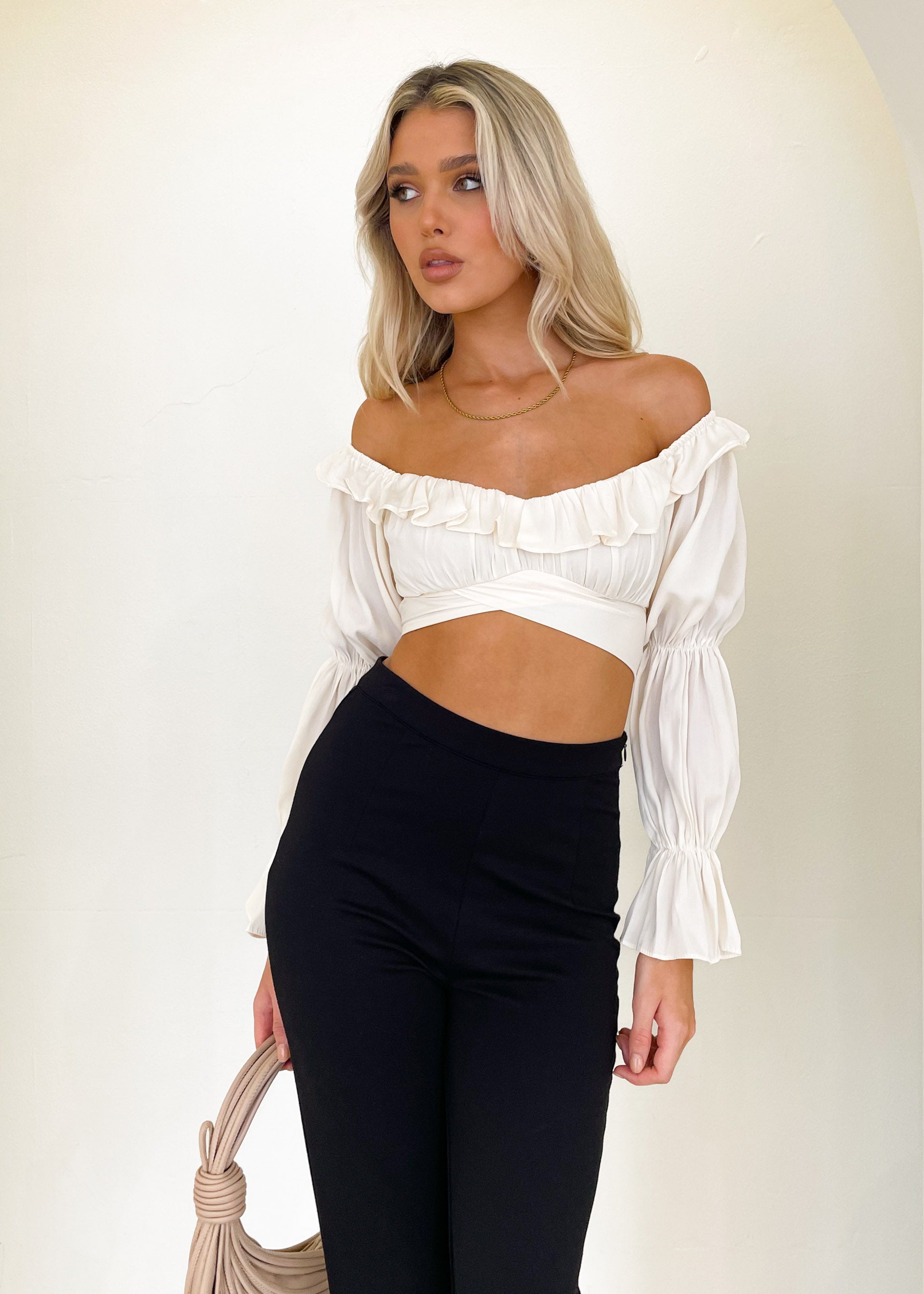 Rexha Off Shoulder Crop - Cream