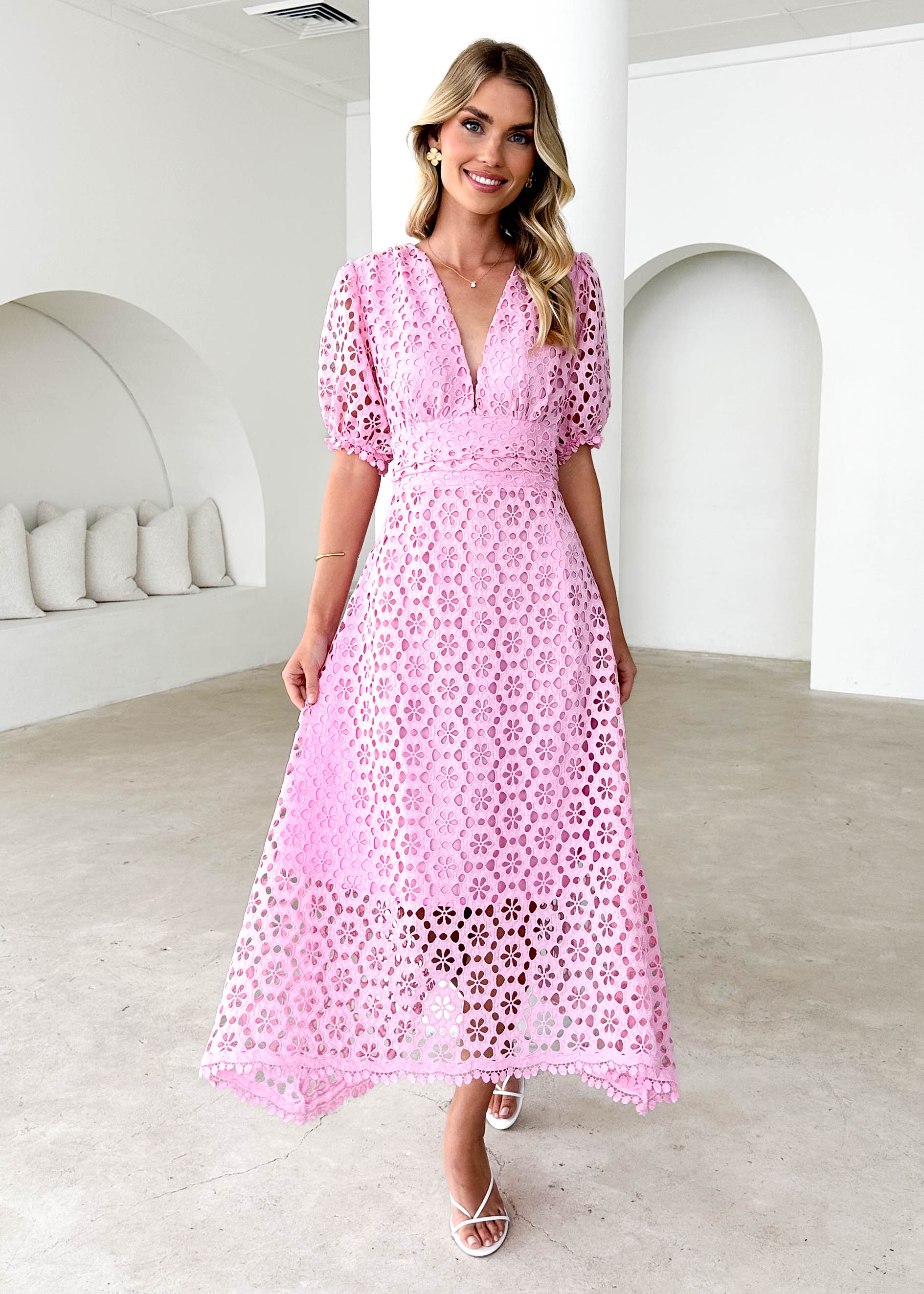 Jahra Lace Midi Dress - Baby Pink