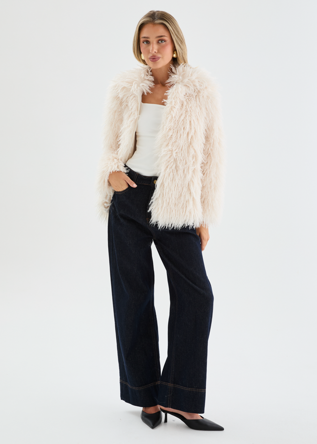 Xylia Fluffy Coat - Off White