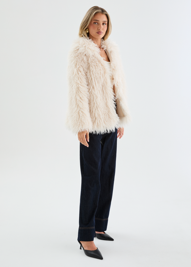 Xylia Fluffy Coat - Off White