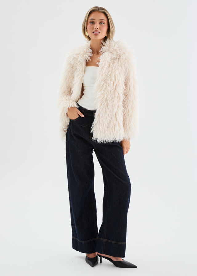Xylia Fluffy Coat - Off White