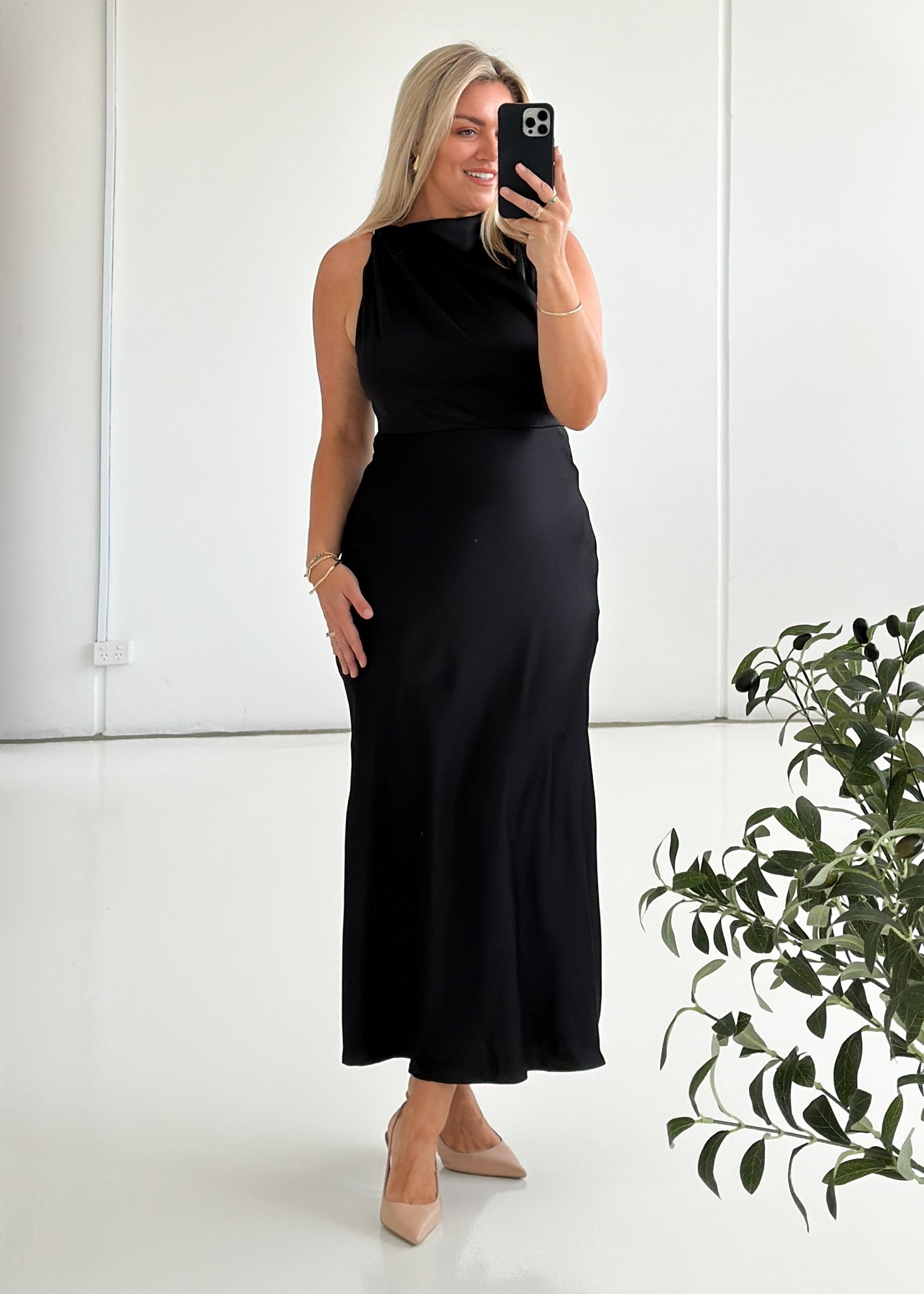 Luana Maxi Dress - Black