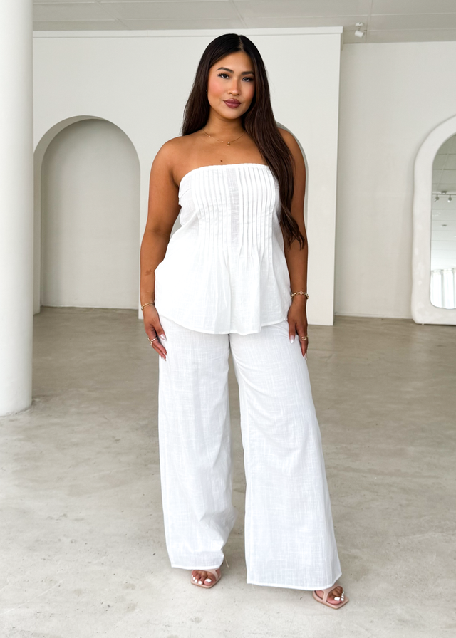 Ashton Set Off White1