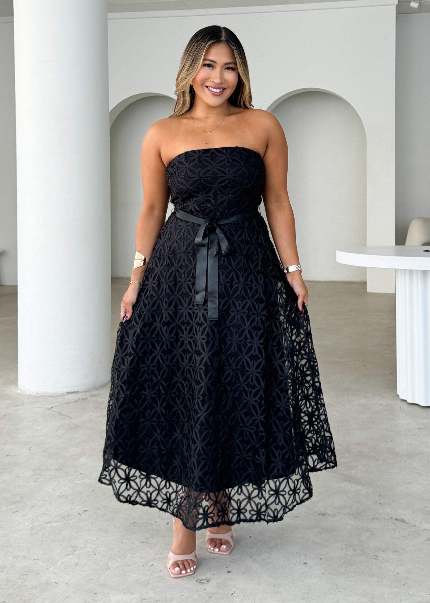 Maddy Strapless Midi Dress - Black