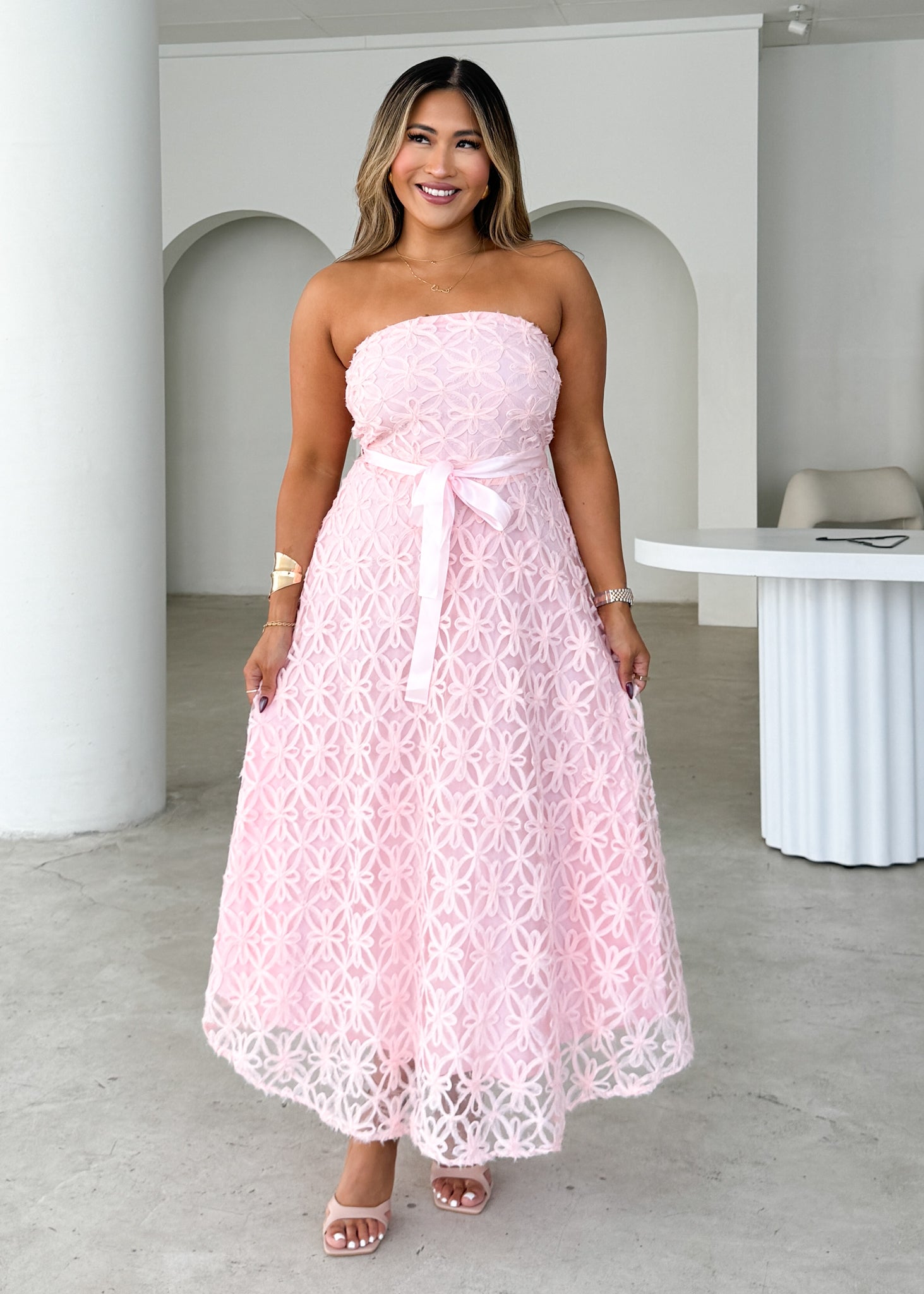 Maddy Strapless Midi Dress - Blush