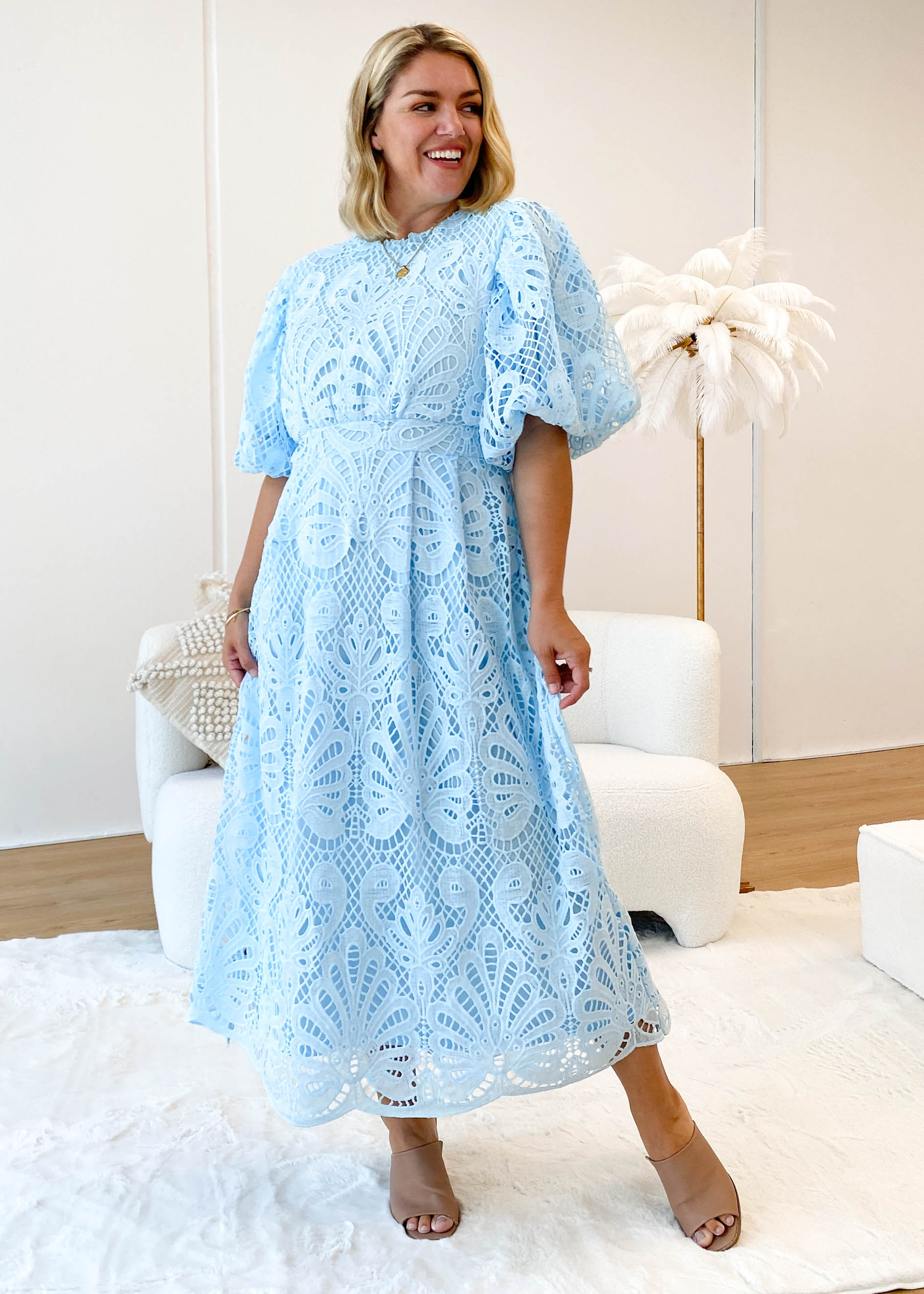 Lisa Lace Midi Dress - Blue
