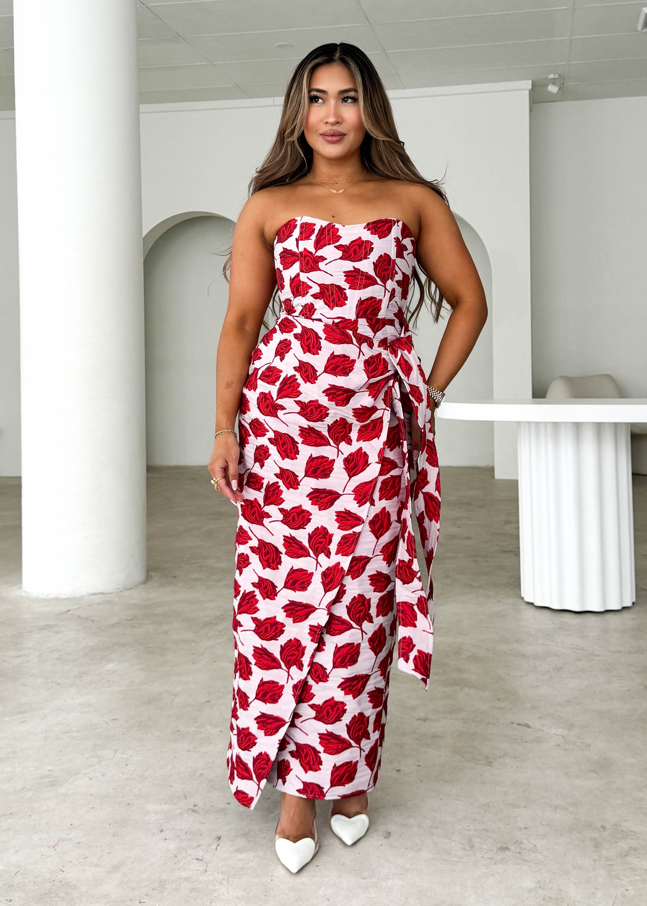 beaded pink maxi dress Gucci Beige/Red With Flowers and Front Frill Long Dress - BOPF