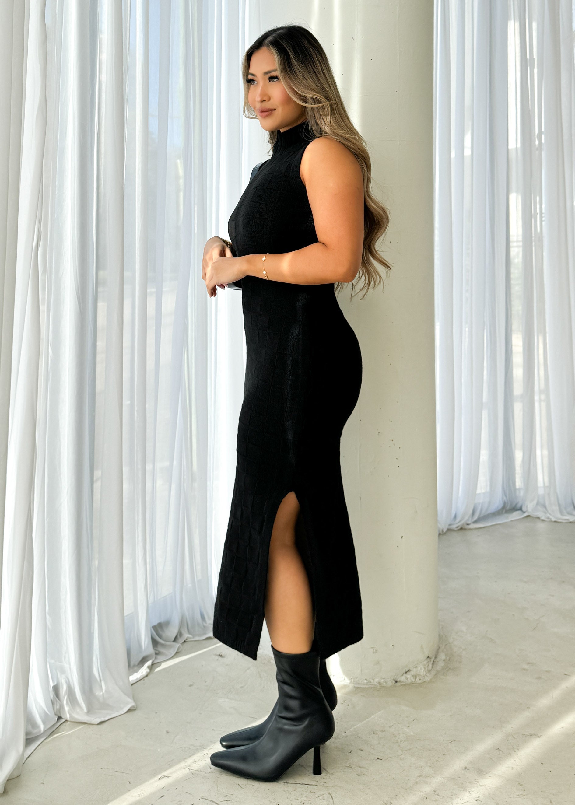 Milahn Knit Midi Dress - Black