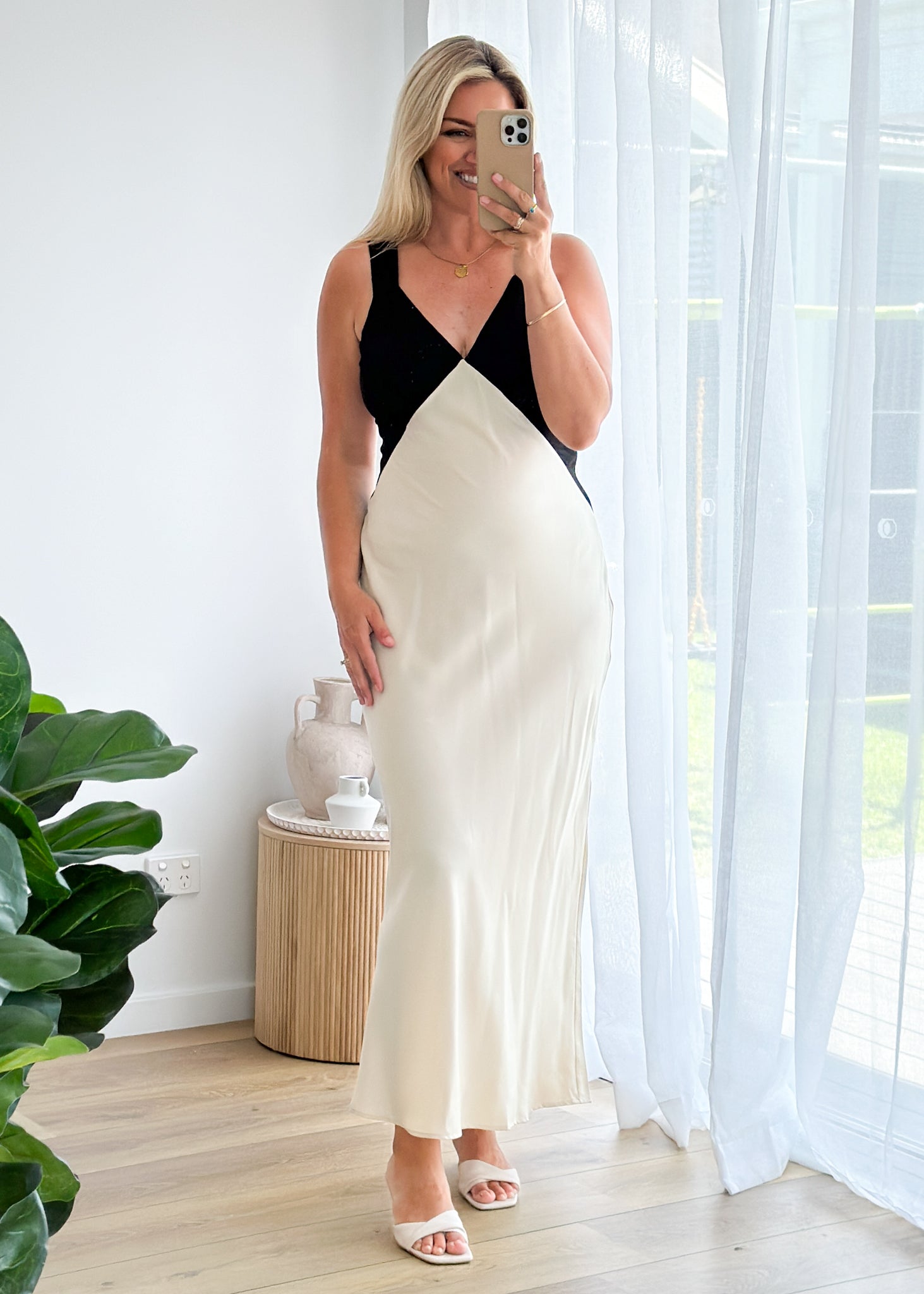 Taleena Maxi Dress - Champagne