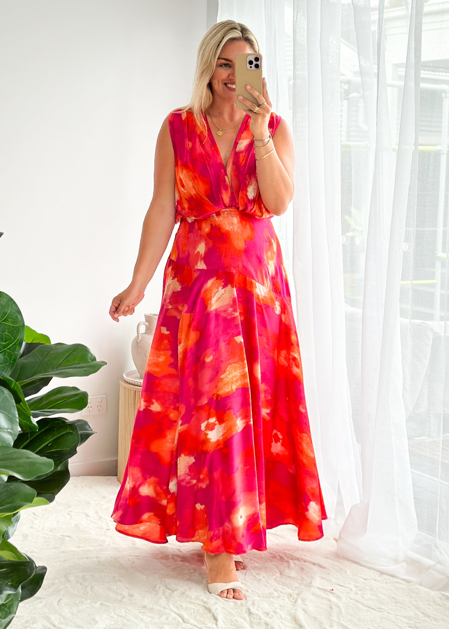 Divinity Maxi Dress - Magenta Splash