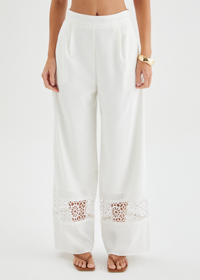 Kirie Embroidered Set - Off White