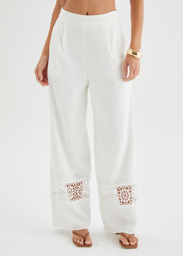Kirie Embroidered Set - Off White