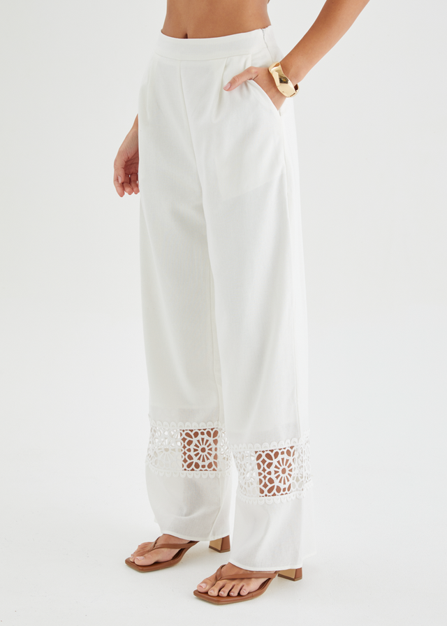 Kirie Embroidered Set - Off White
