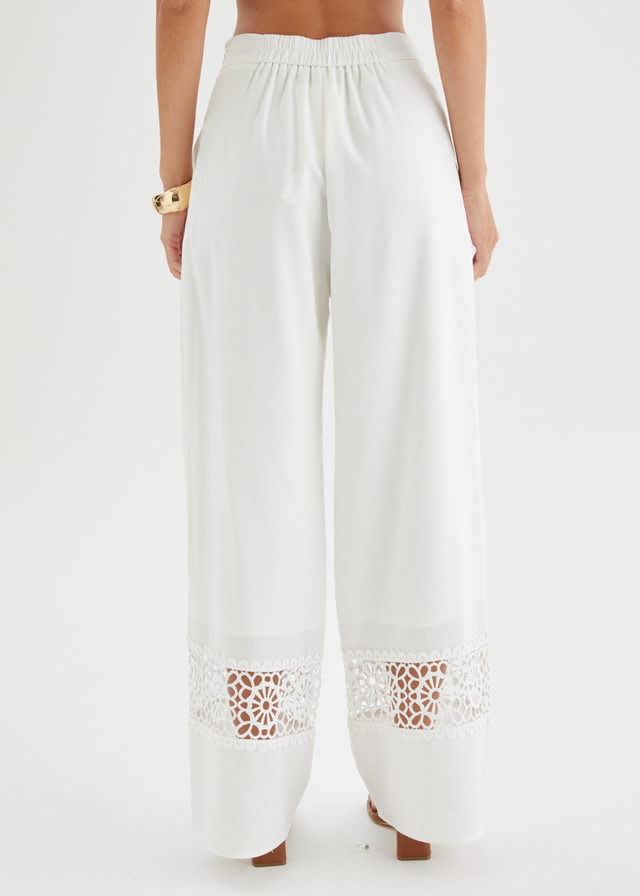 Kirie Embroidered Set - Off White