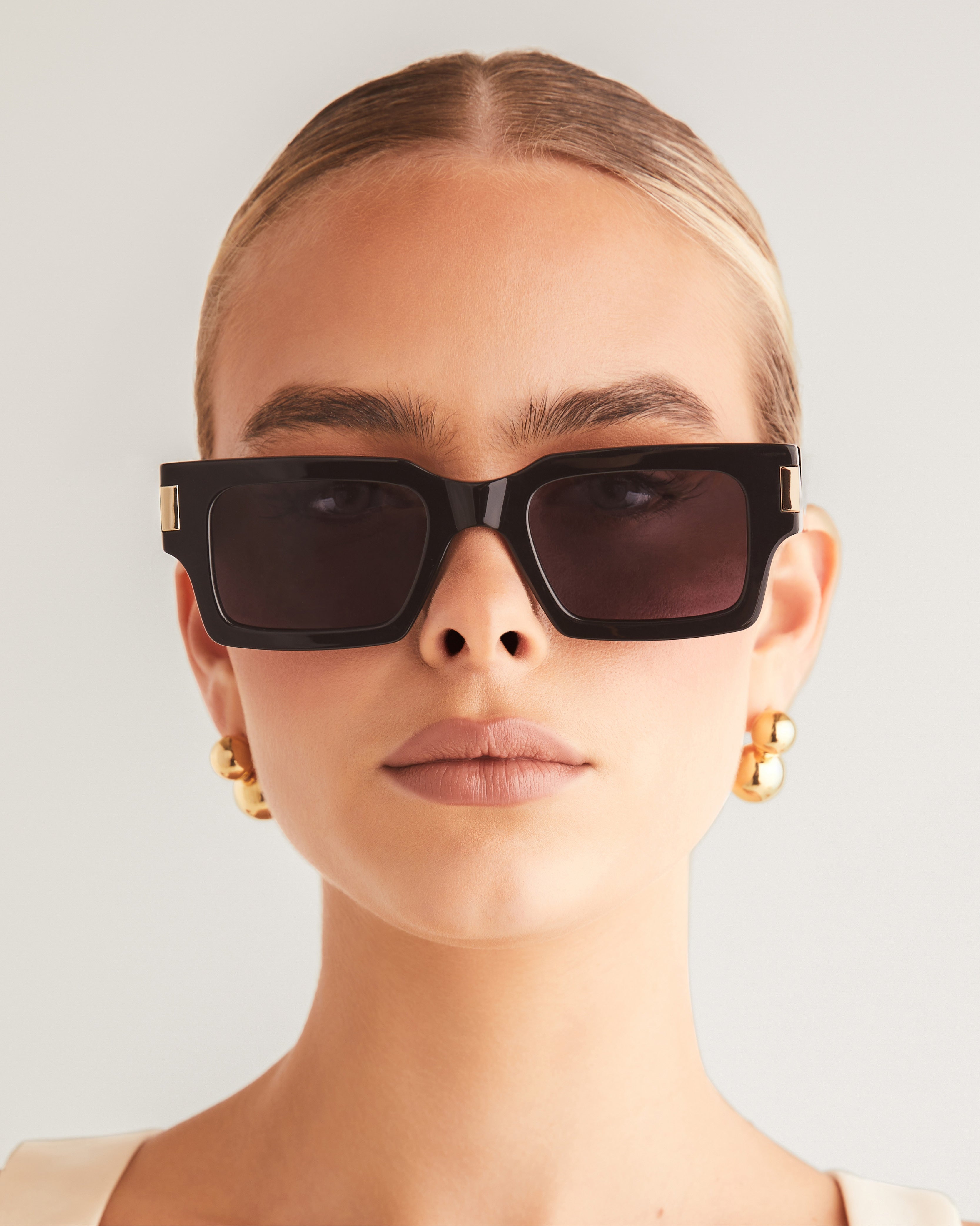 The Sara Sunglasses - Black Jet